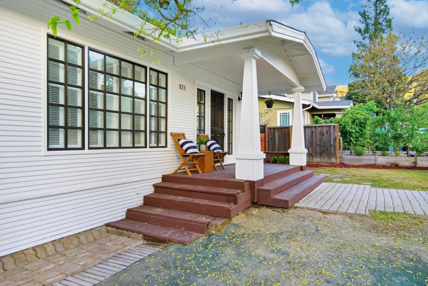 321 Johnson Avenue