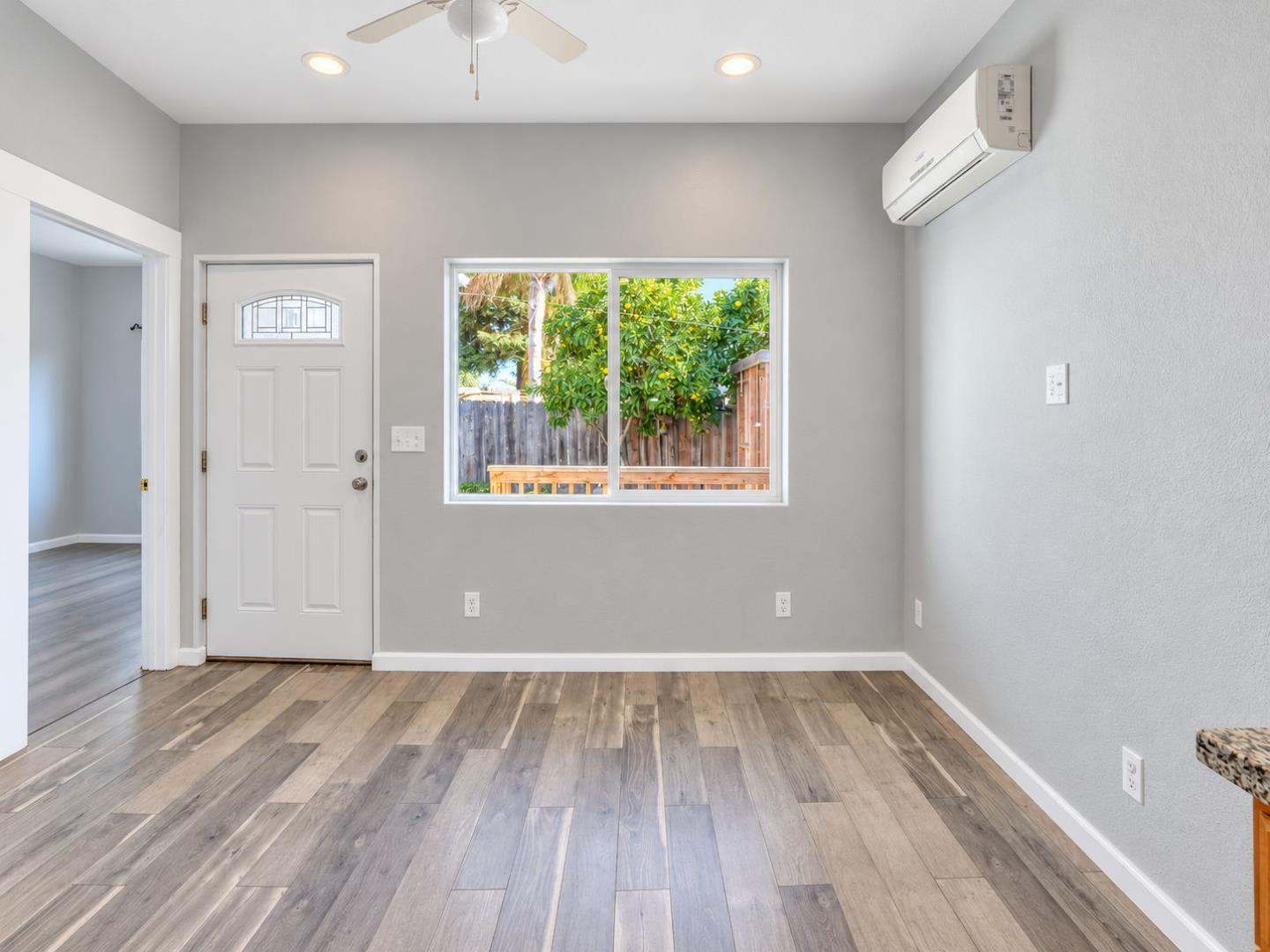 21692 Westfield Ave