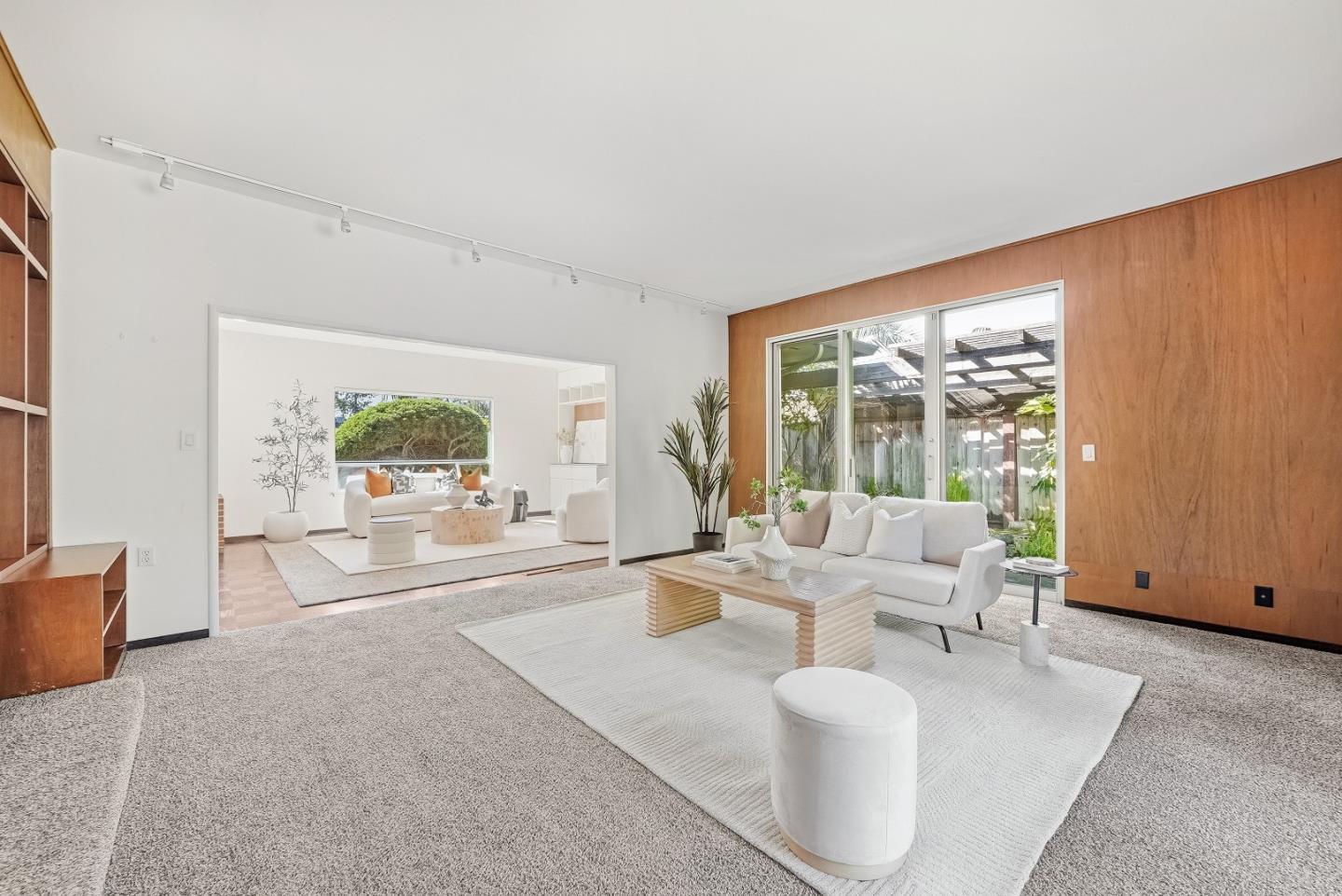 330 Hillview DR