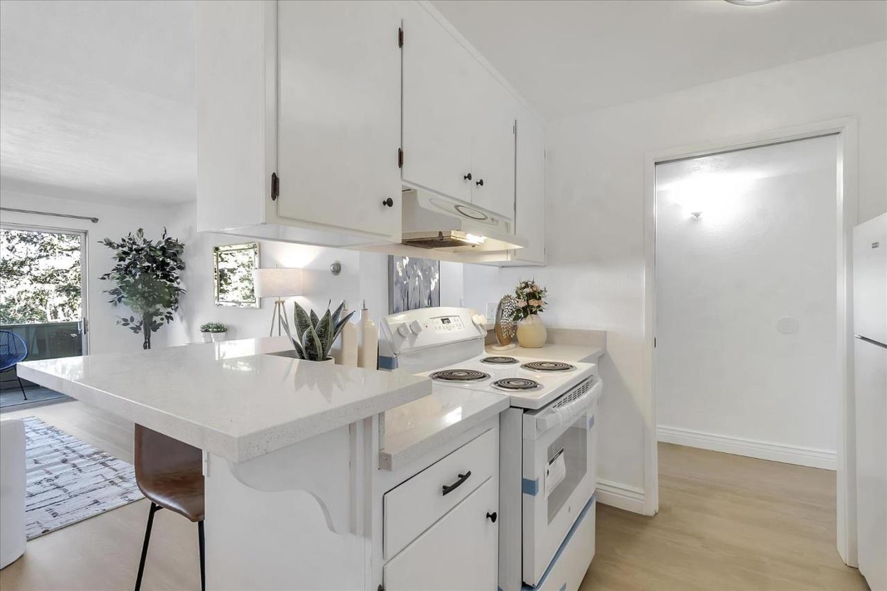 1458 Hudson ST 310