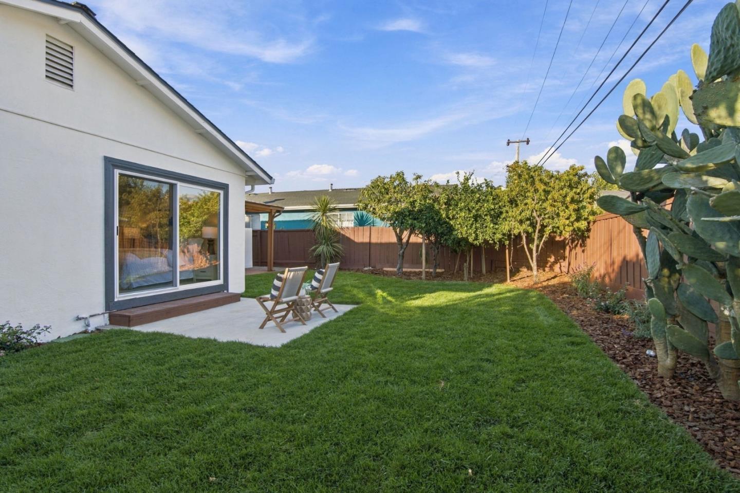 3288 Mount Wilson DR