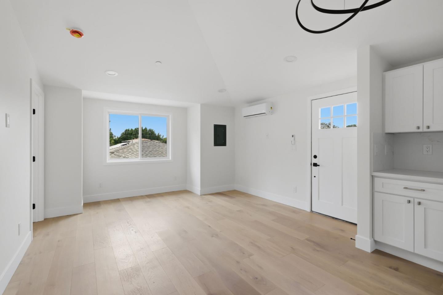 348 Angel AVE