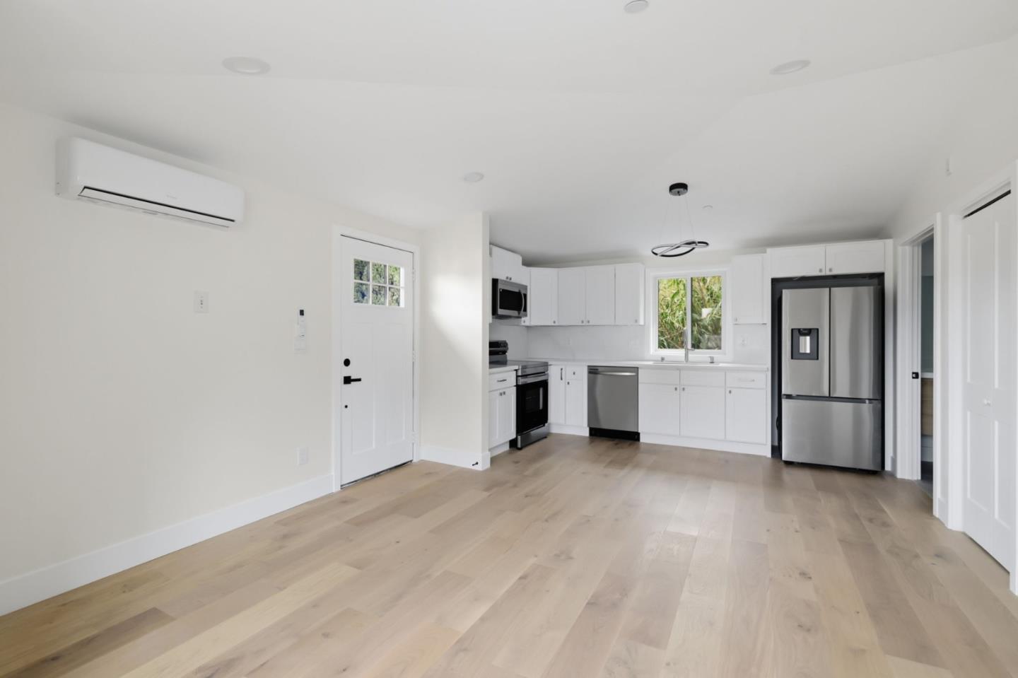348 Angel AVE