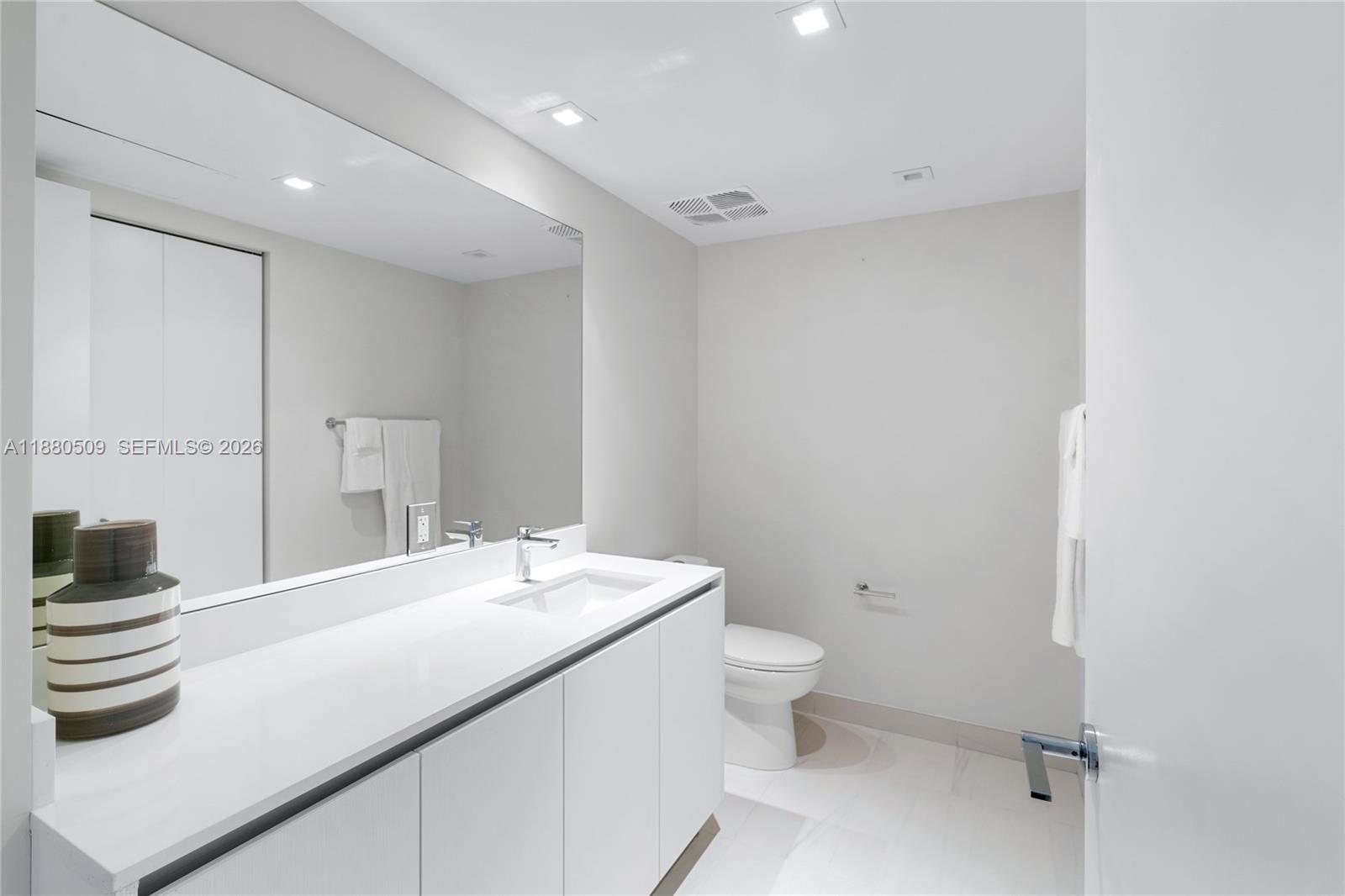 1116 N Ocean Boulevard 1404