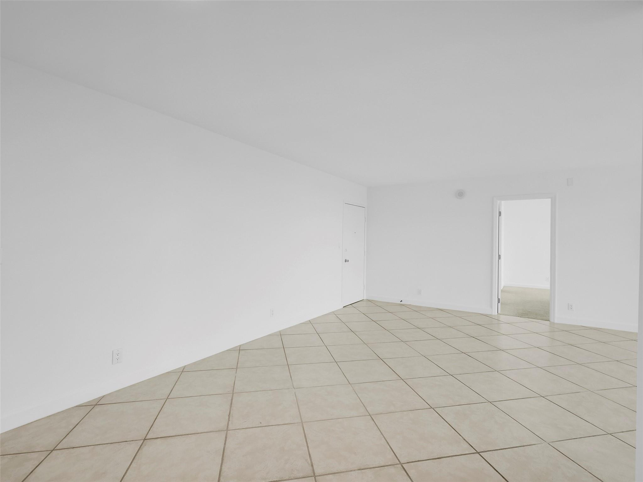 2715 N Ocean Blvd 12C