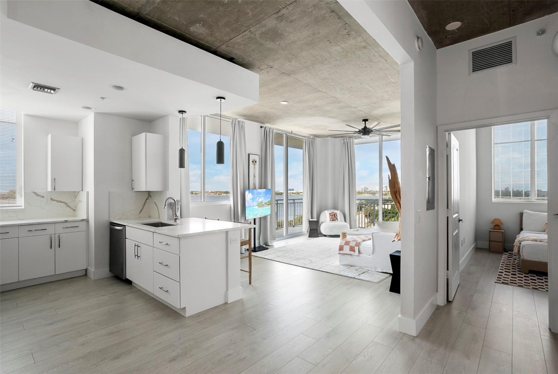 300 S Australian Ave 507