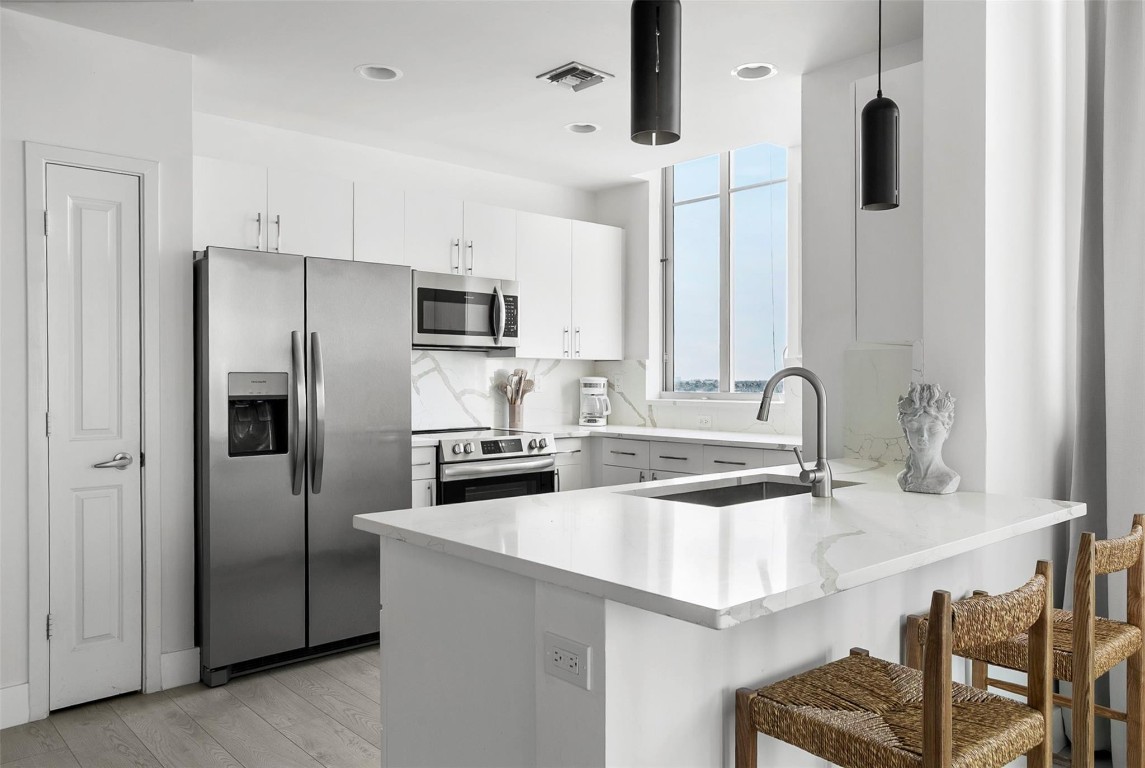 300 S Australian Ave 507