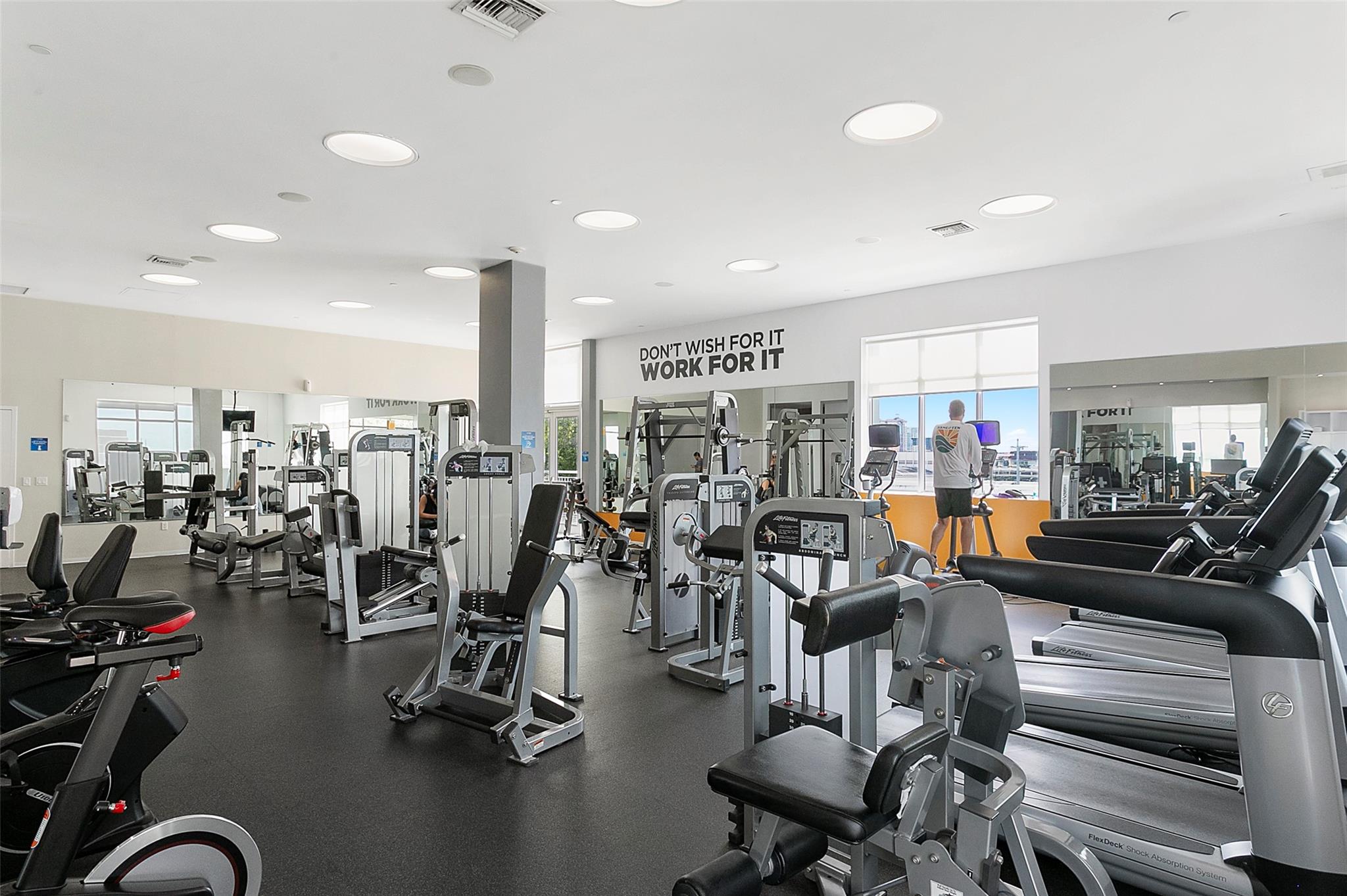 300 S Australian Ave 507