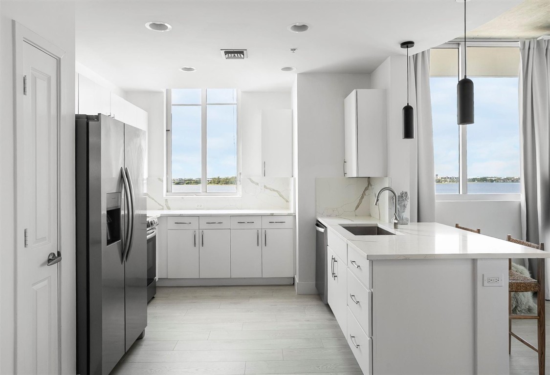 300 S Australian Ave 507