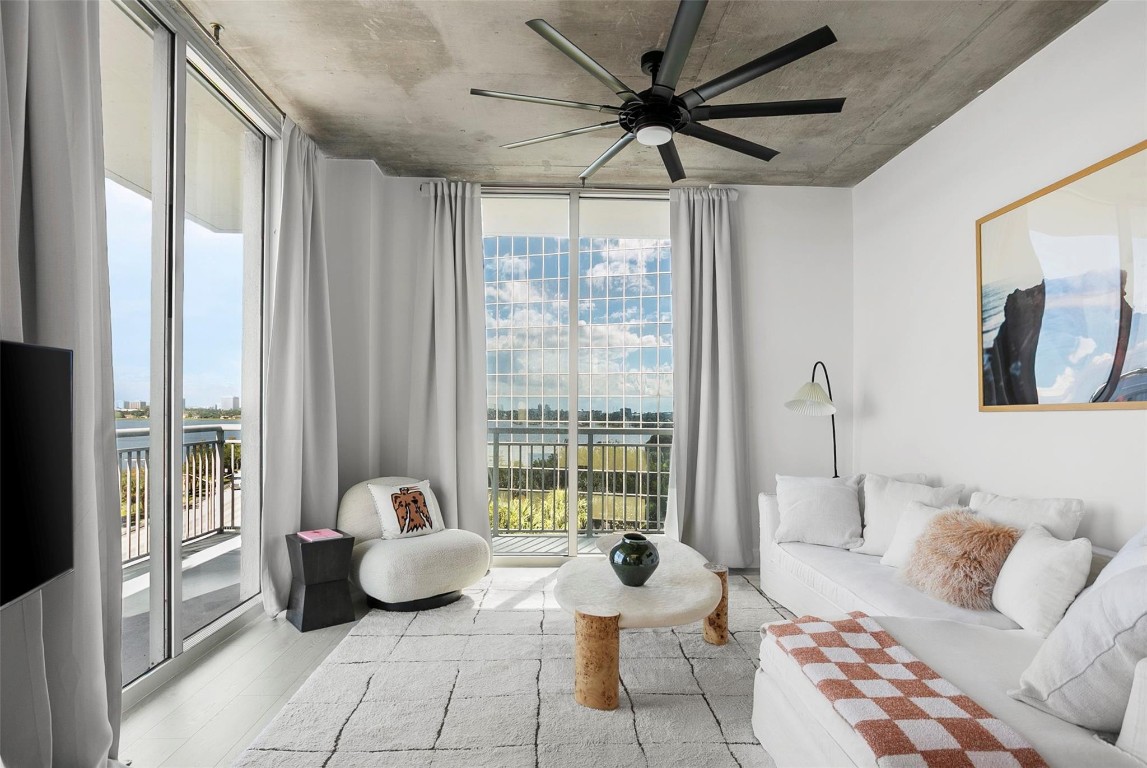 300 S Australian Ave 507