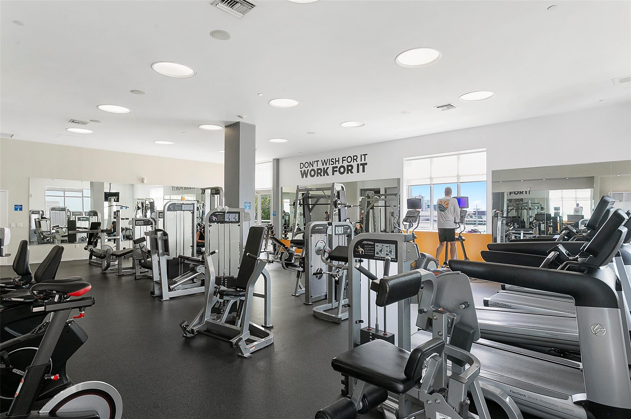 300 S Australian Ave 507