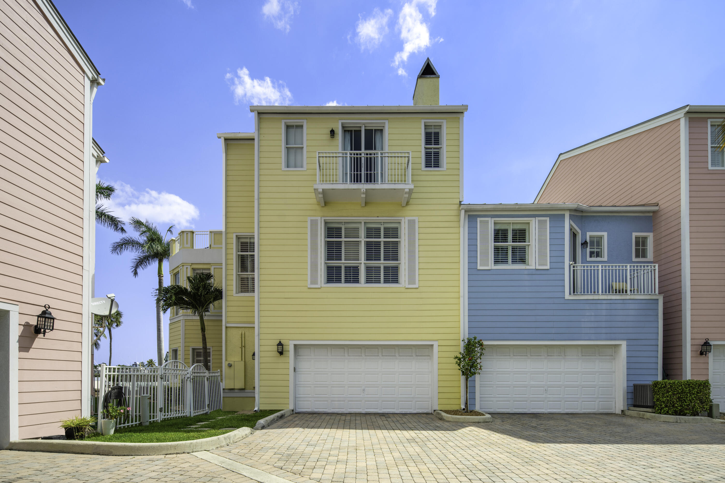 2875 Marina Circle