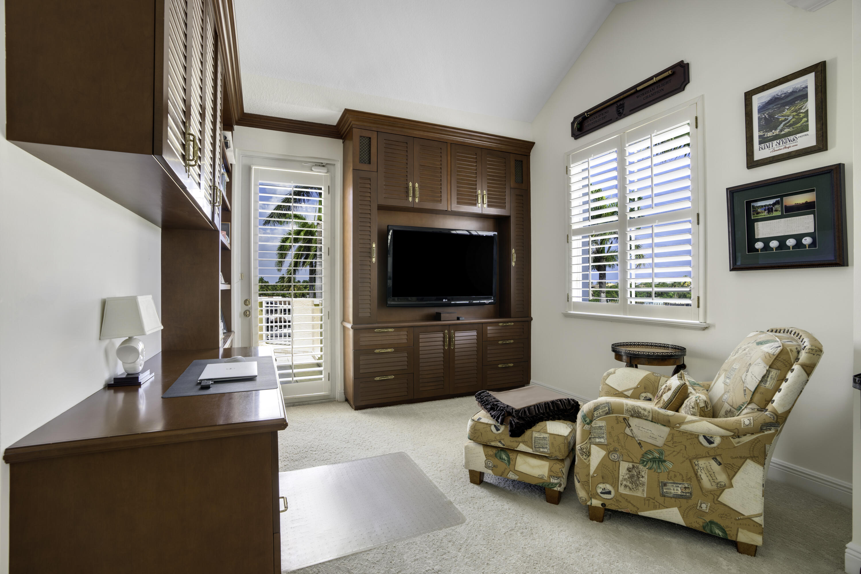 2875 Marina Circle