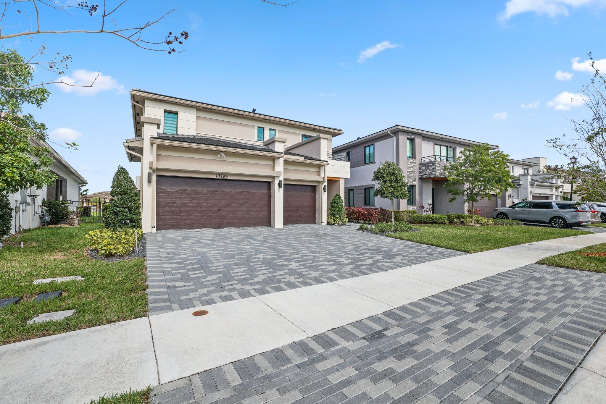 10795 Passage Way