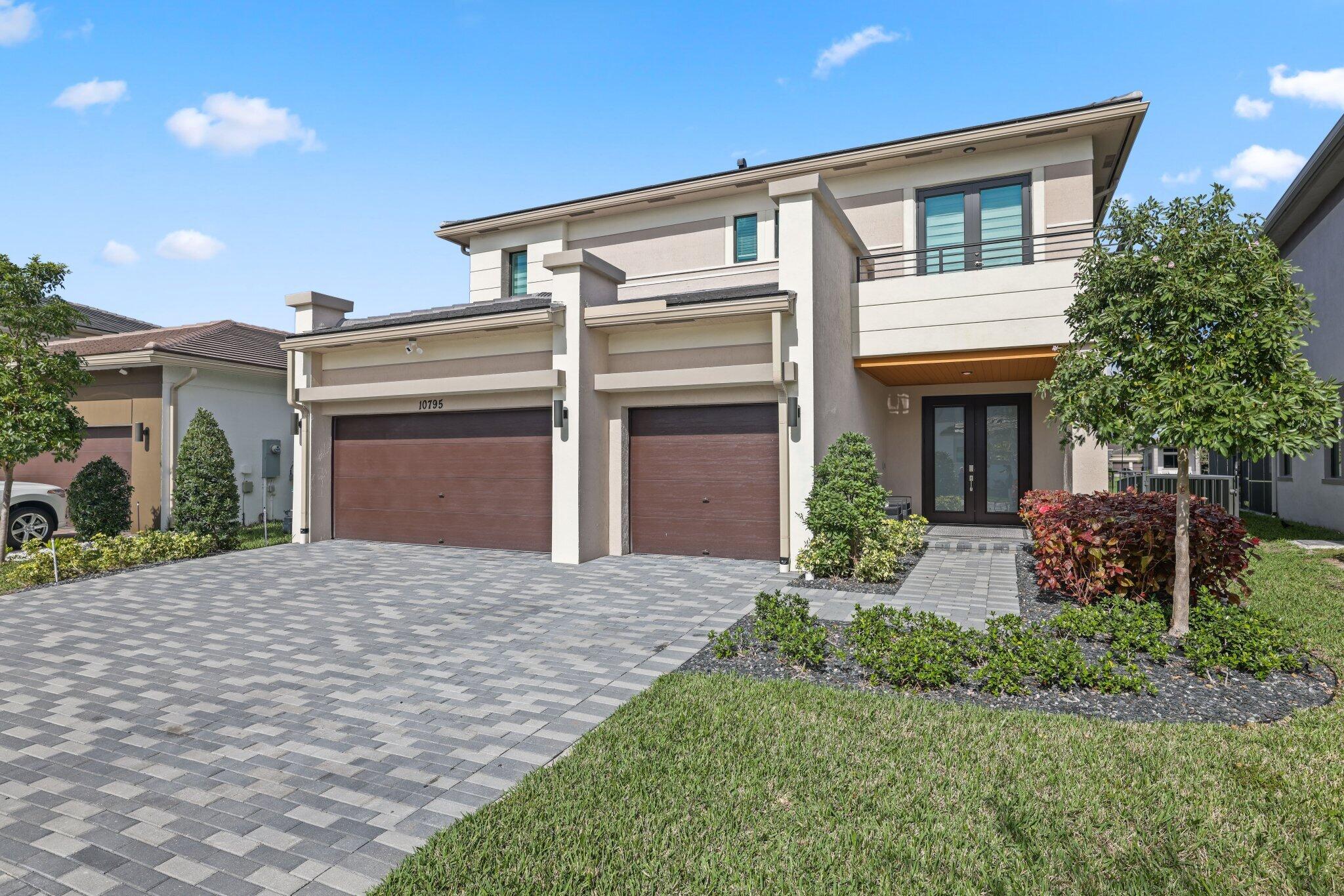 10795 Passage Way