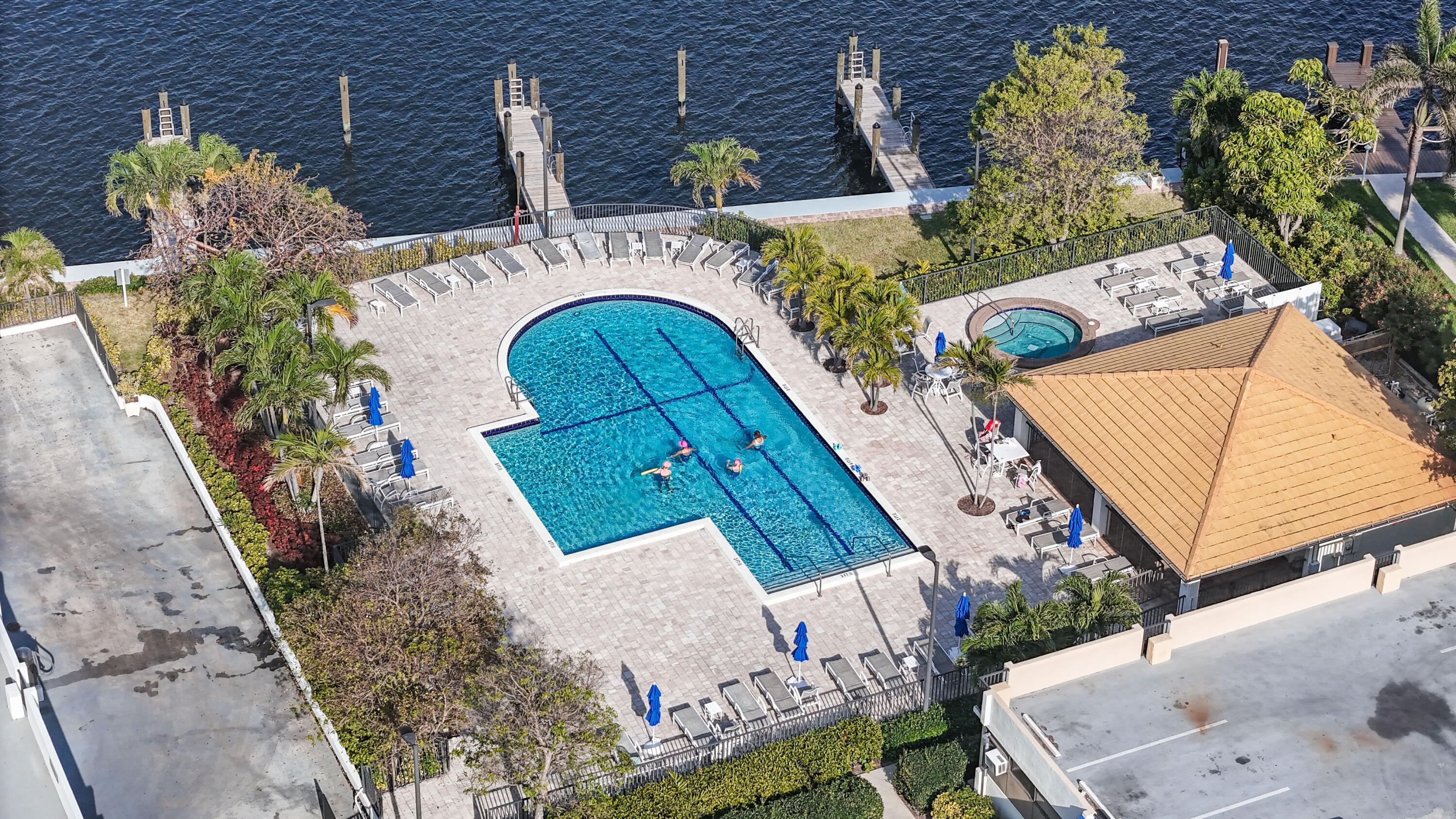 3400 S Ocean Boulevard 8c
