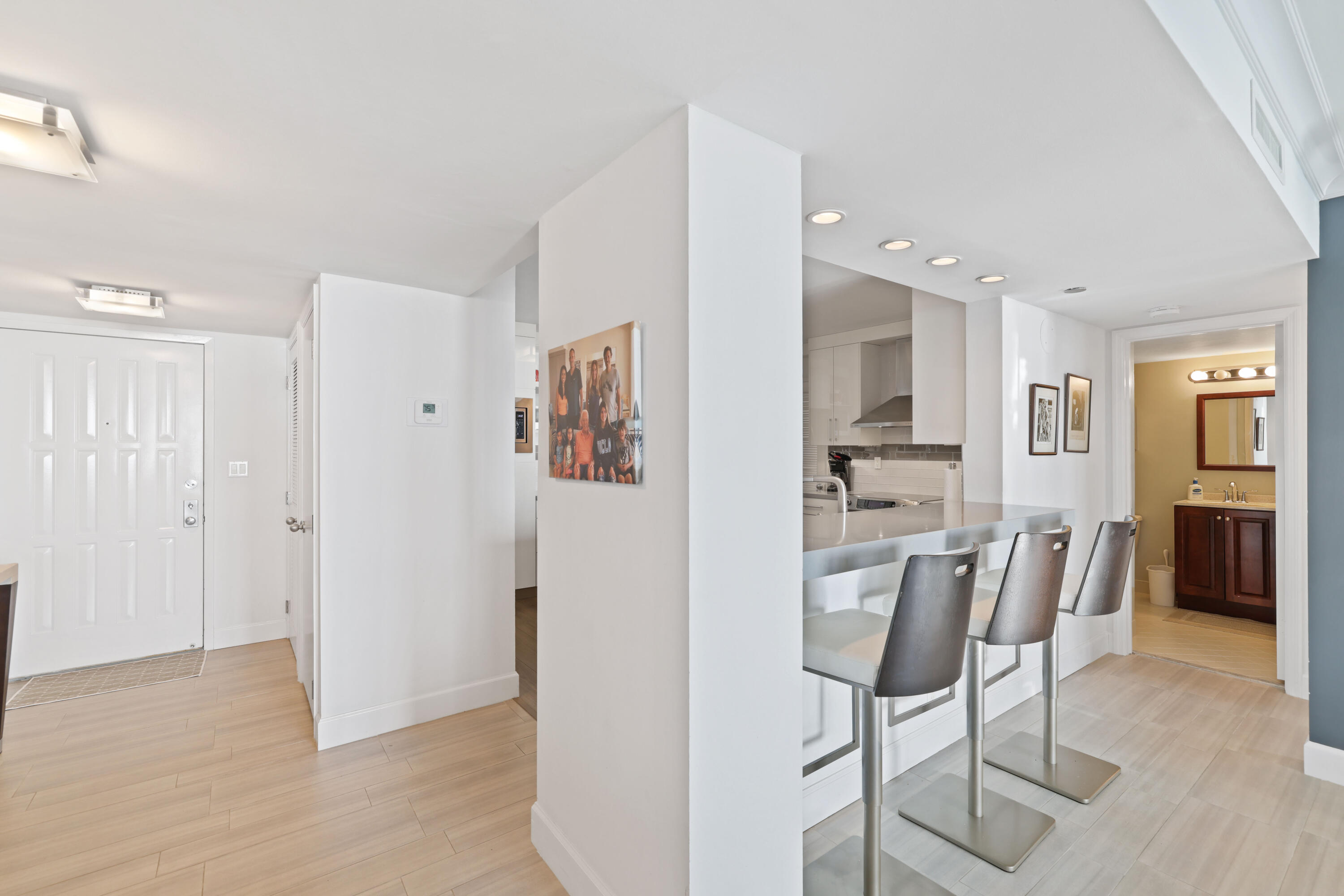 3400 S Ocean Boulevard 8c