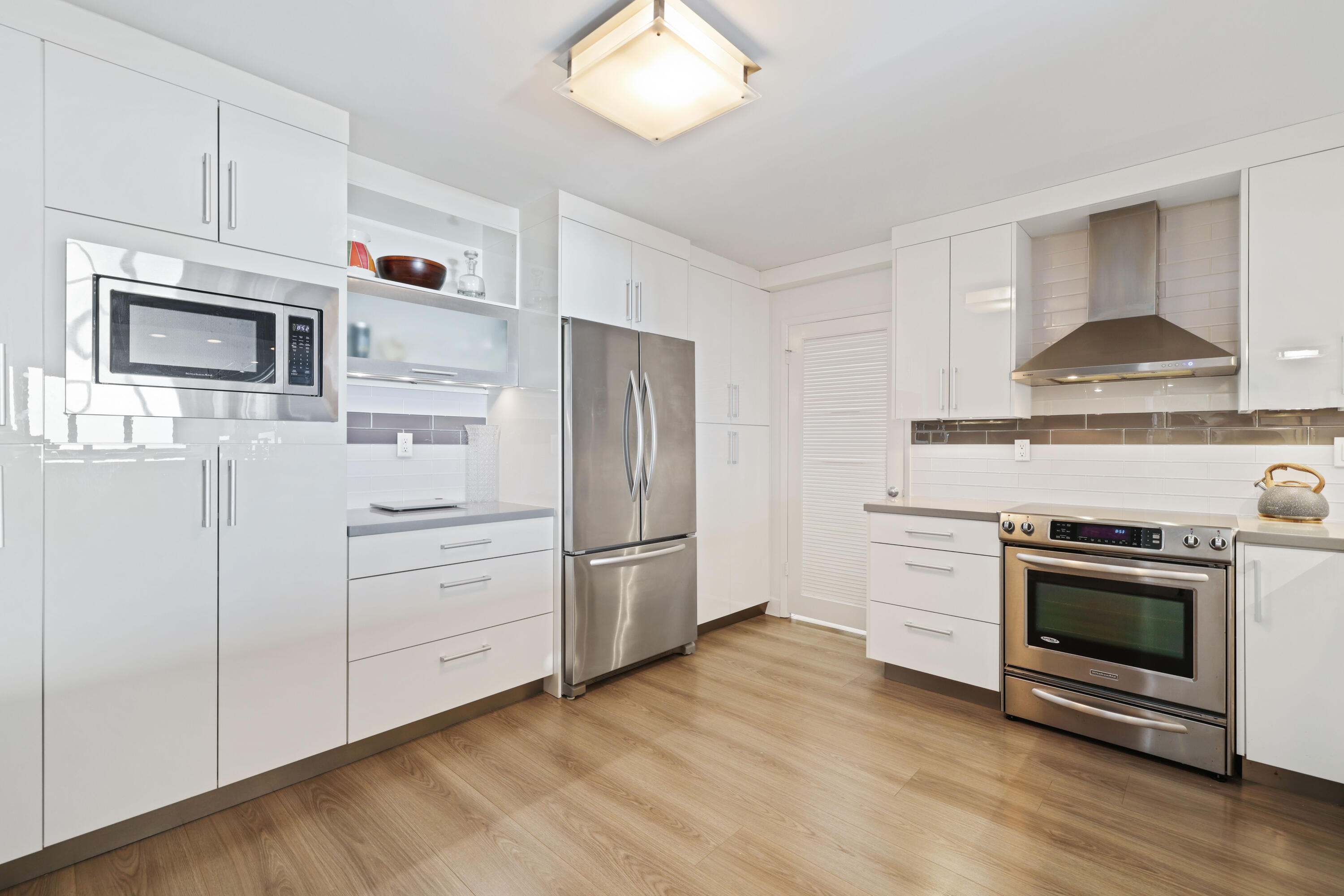 3400 S Ocean Boulevard 8c
