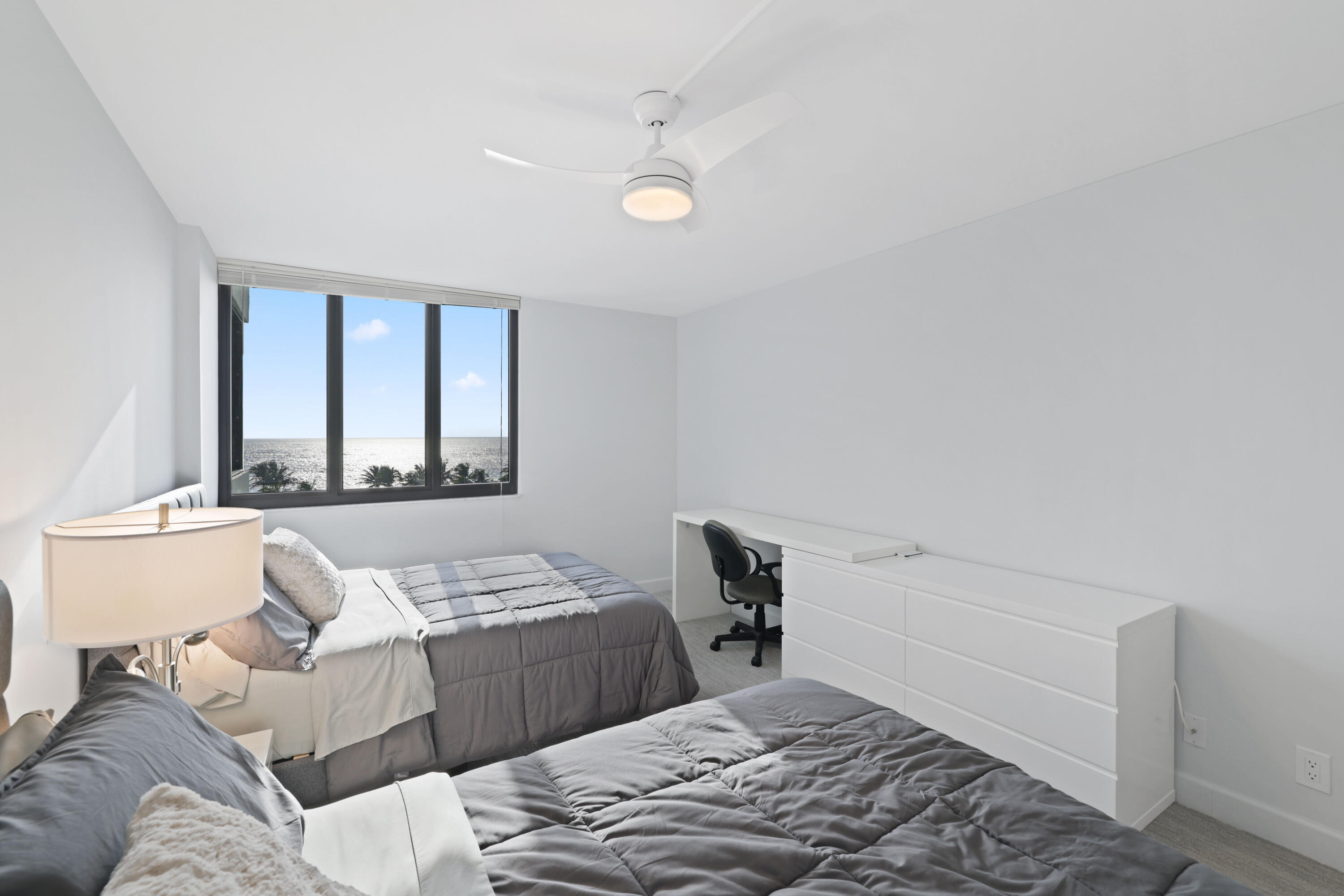 3400 S Ocean Boulevard 8c