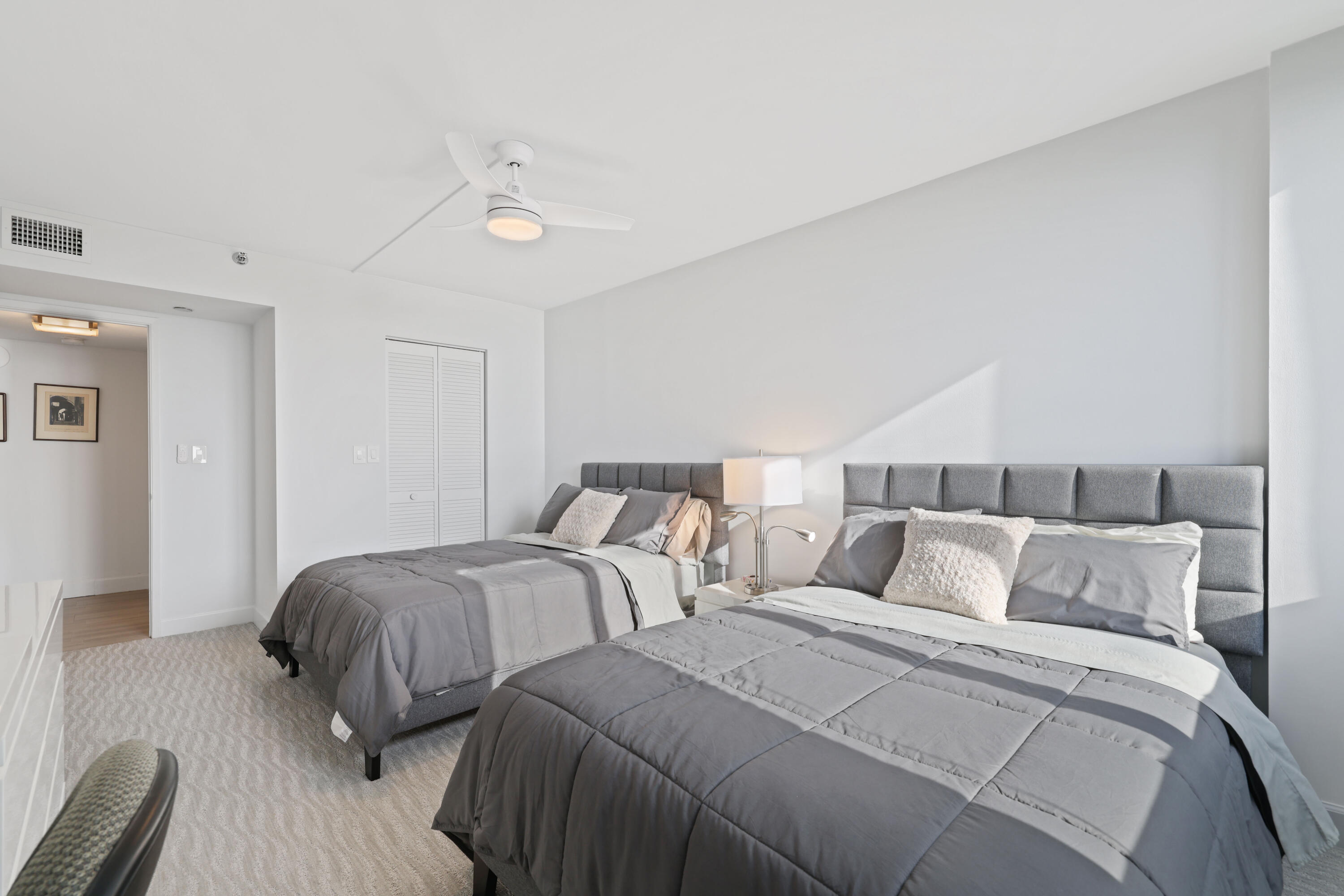 3400 S Ocean Boulevard 8c