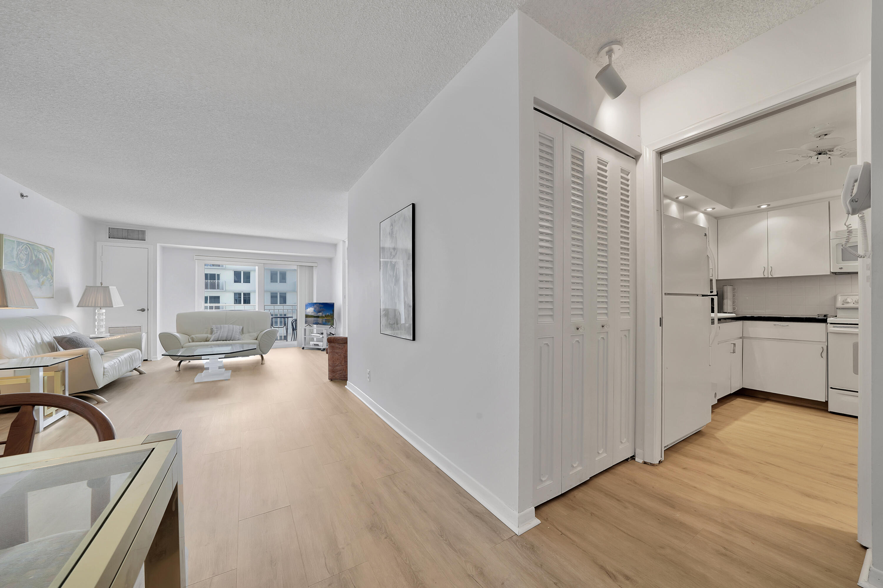 3215 S Ocean Boulevard 707