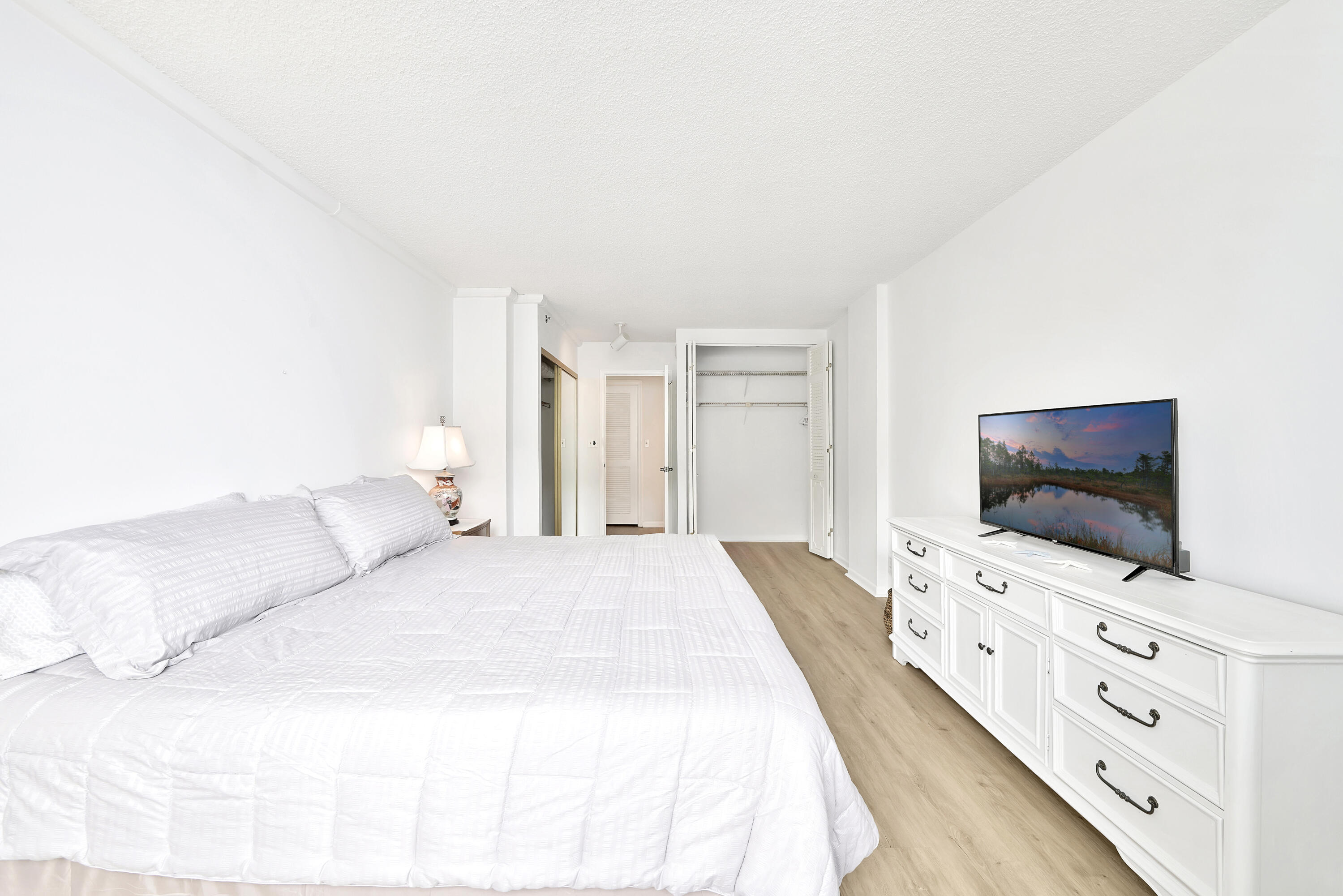 3215 S Ocean Boulevard 707
