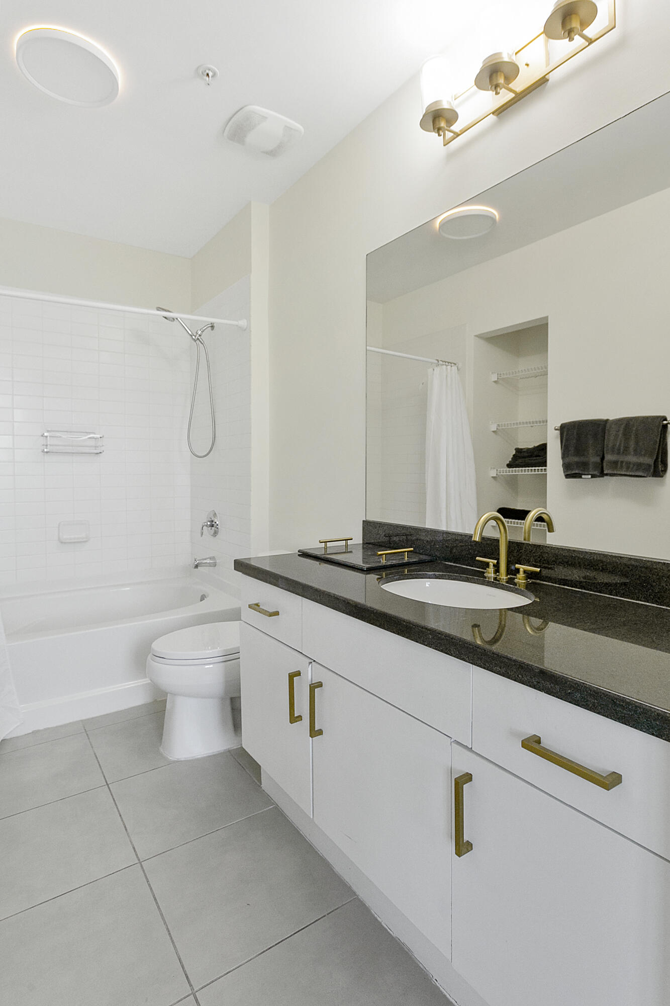 300 S Australian Avenue 1007