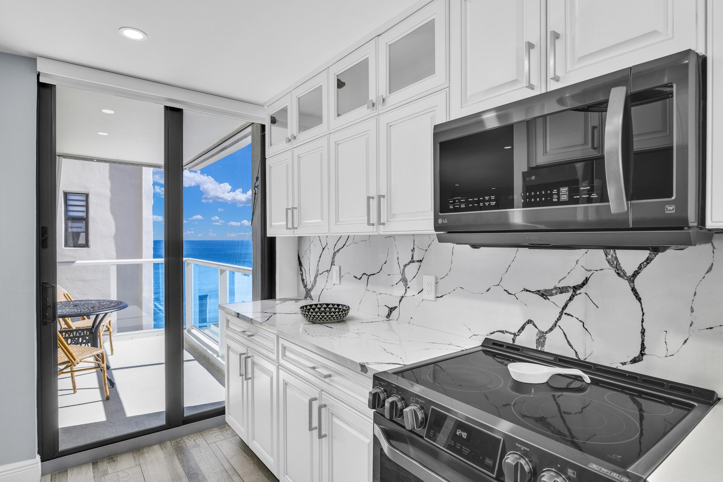 1000 S Ocean Boulevard 17 F