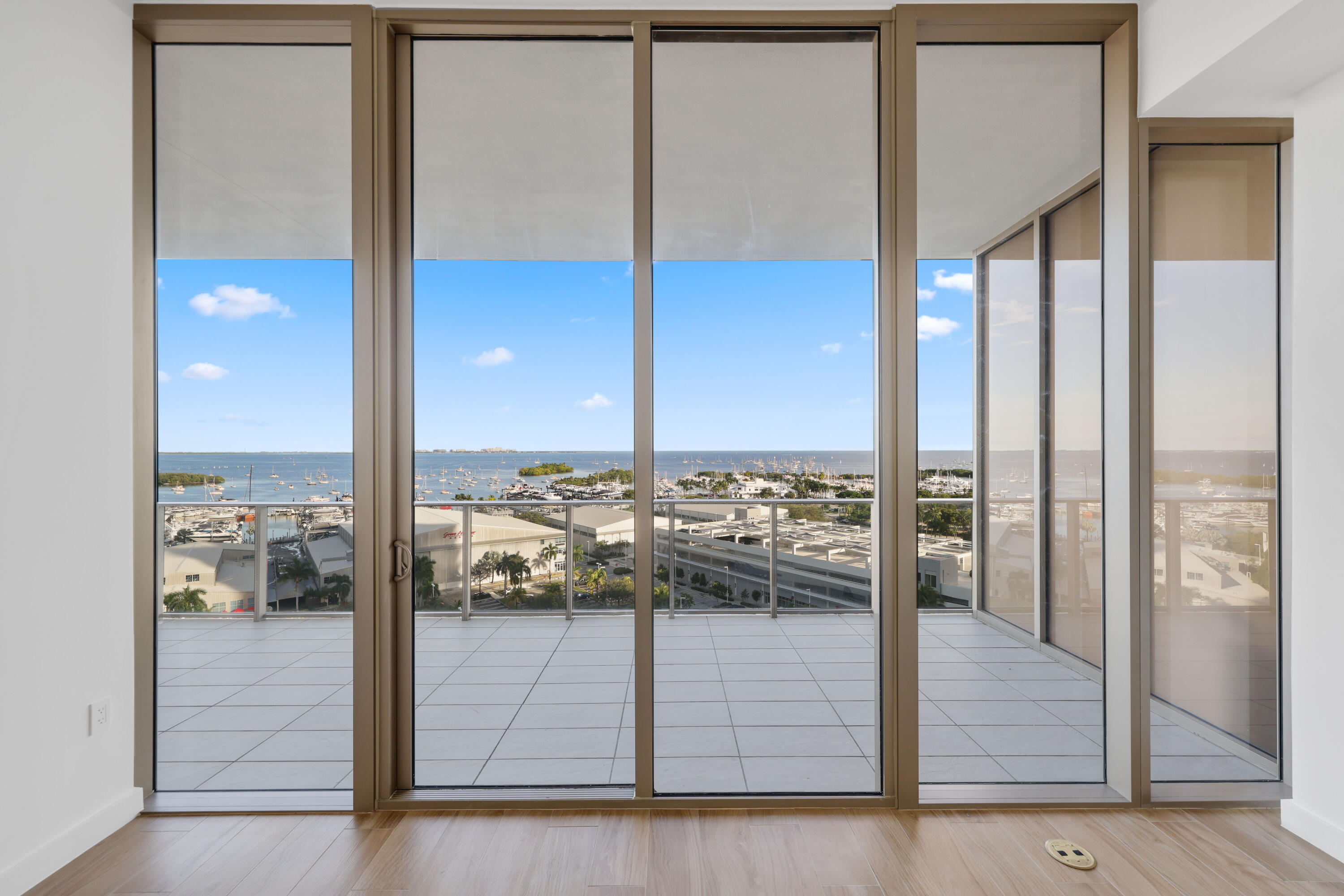 2655 S Bayshore Drive 902