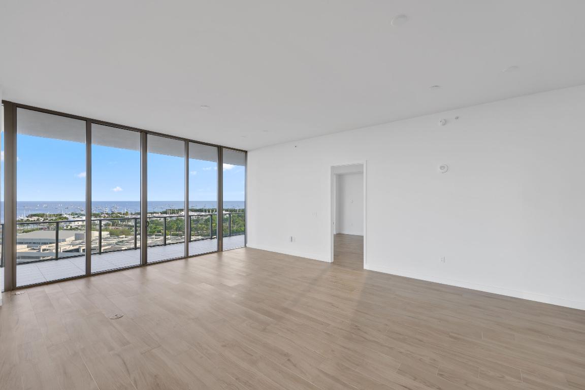 2655 S Bayshore Drive 902