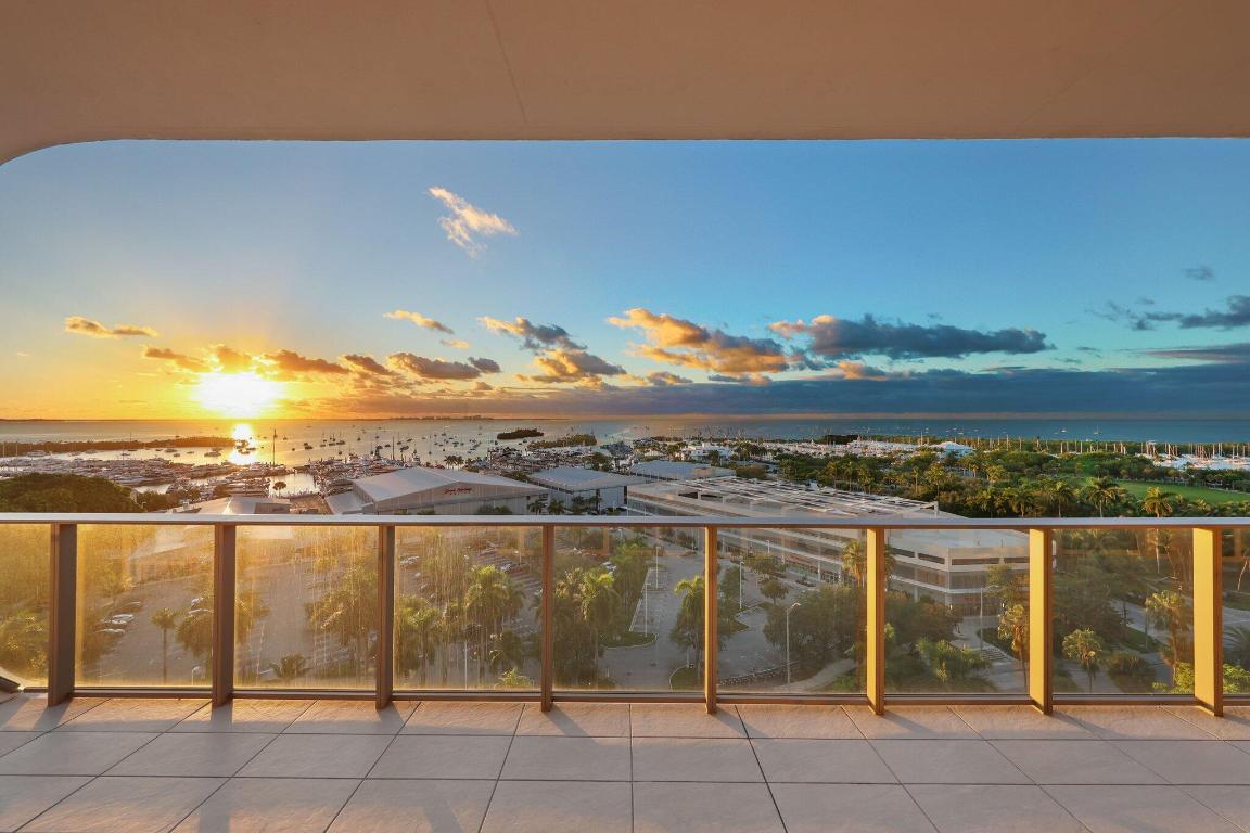 2655 S Bayshore Drive 902