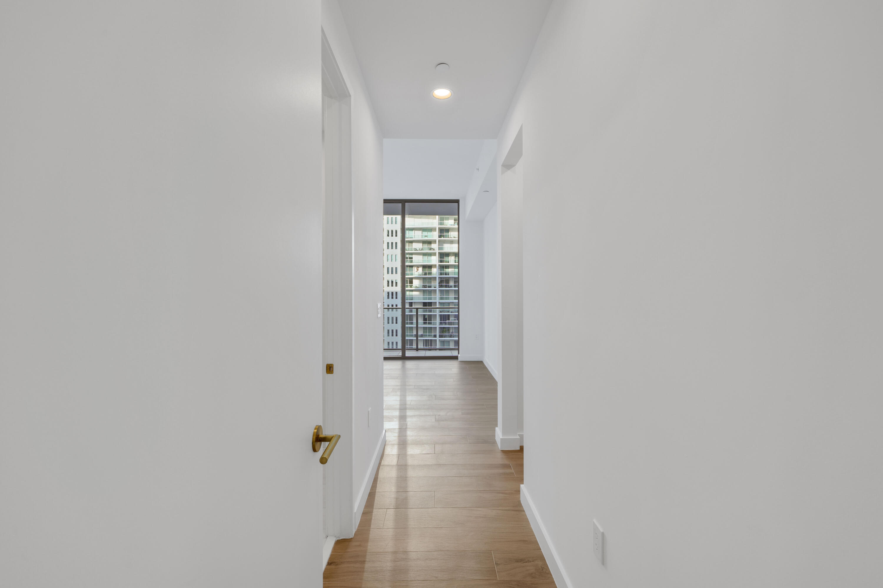 2655 S Bayshore Drive 902