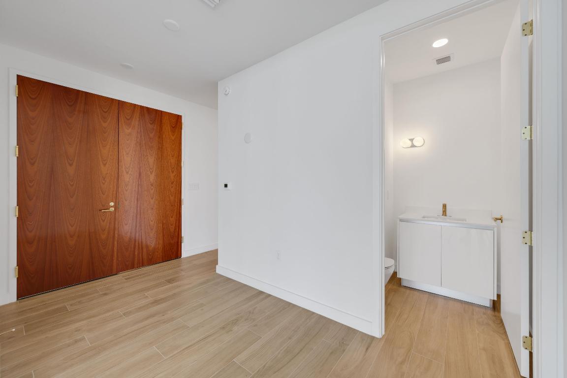 2655 S Bayshore Drive 902