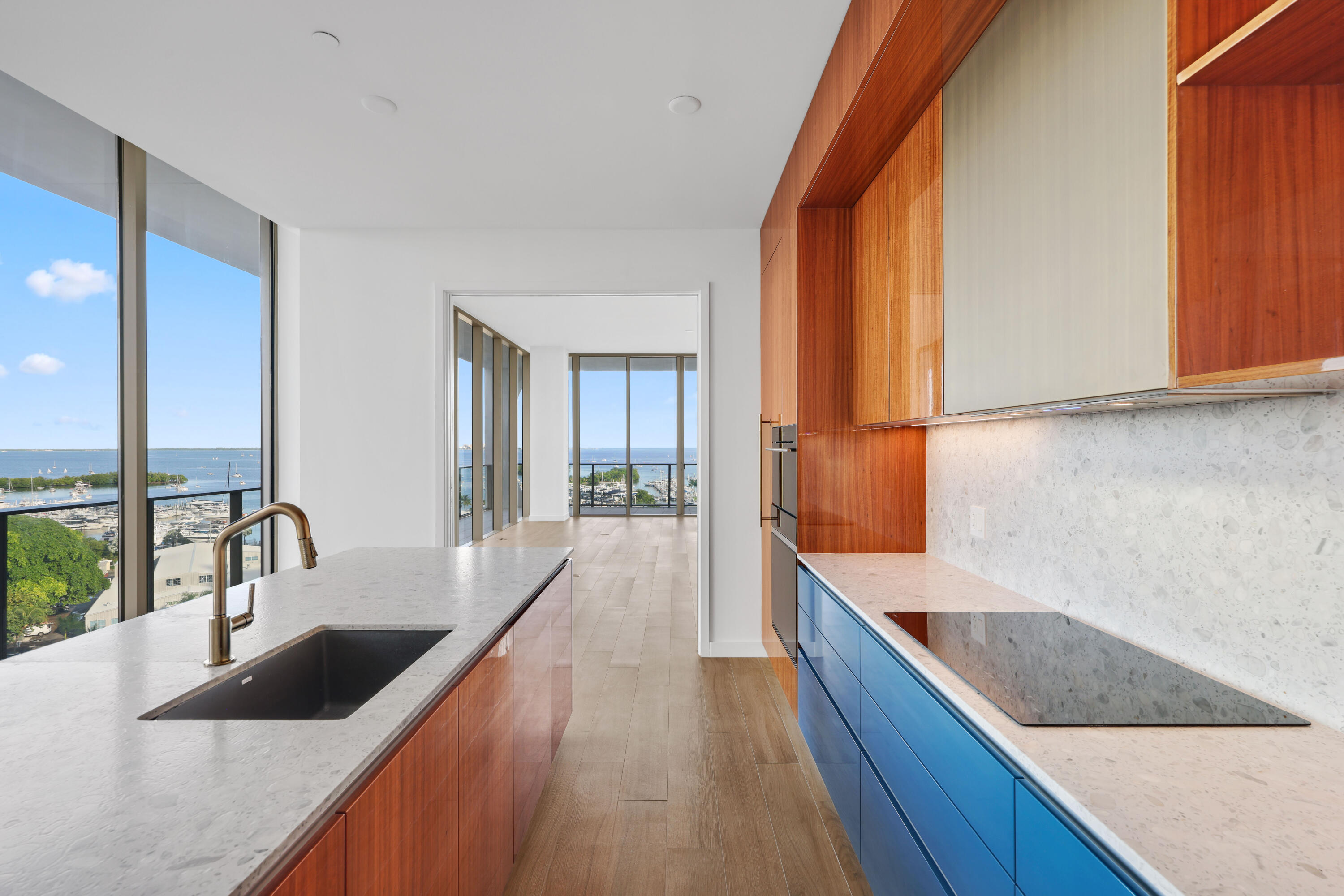 2655 S Bayshore Drive 902