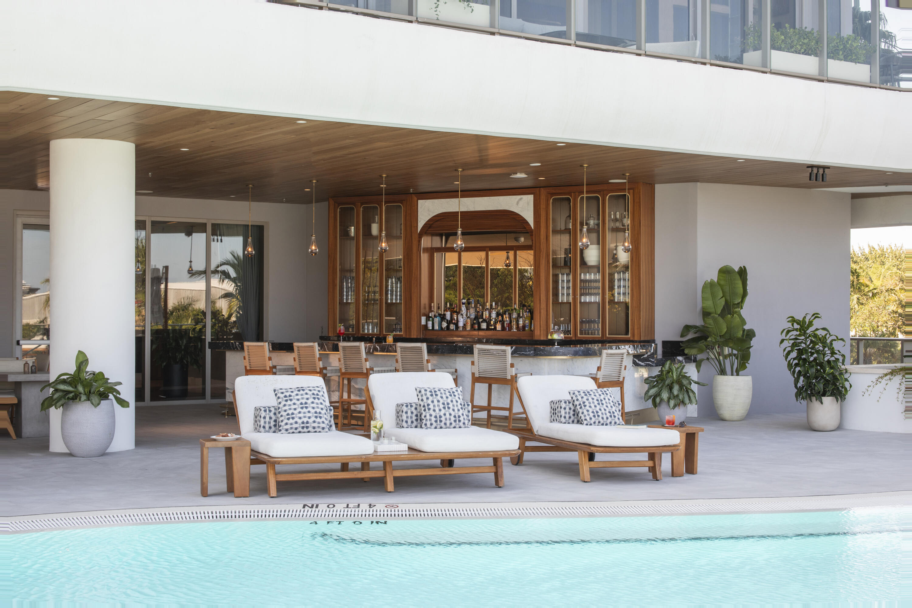 2655 S Bayshore Drive 902