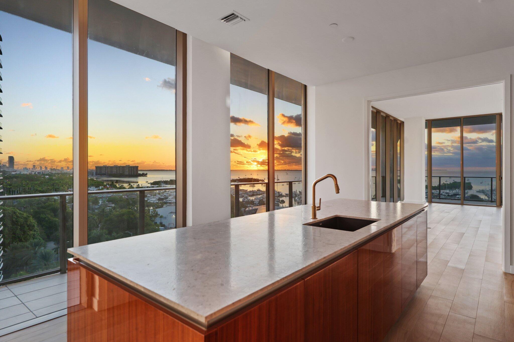 2655 S Bayshore Drive 902