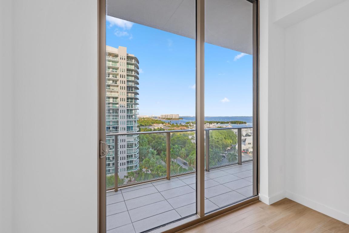 2655 S Bayshore Drive 902