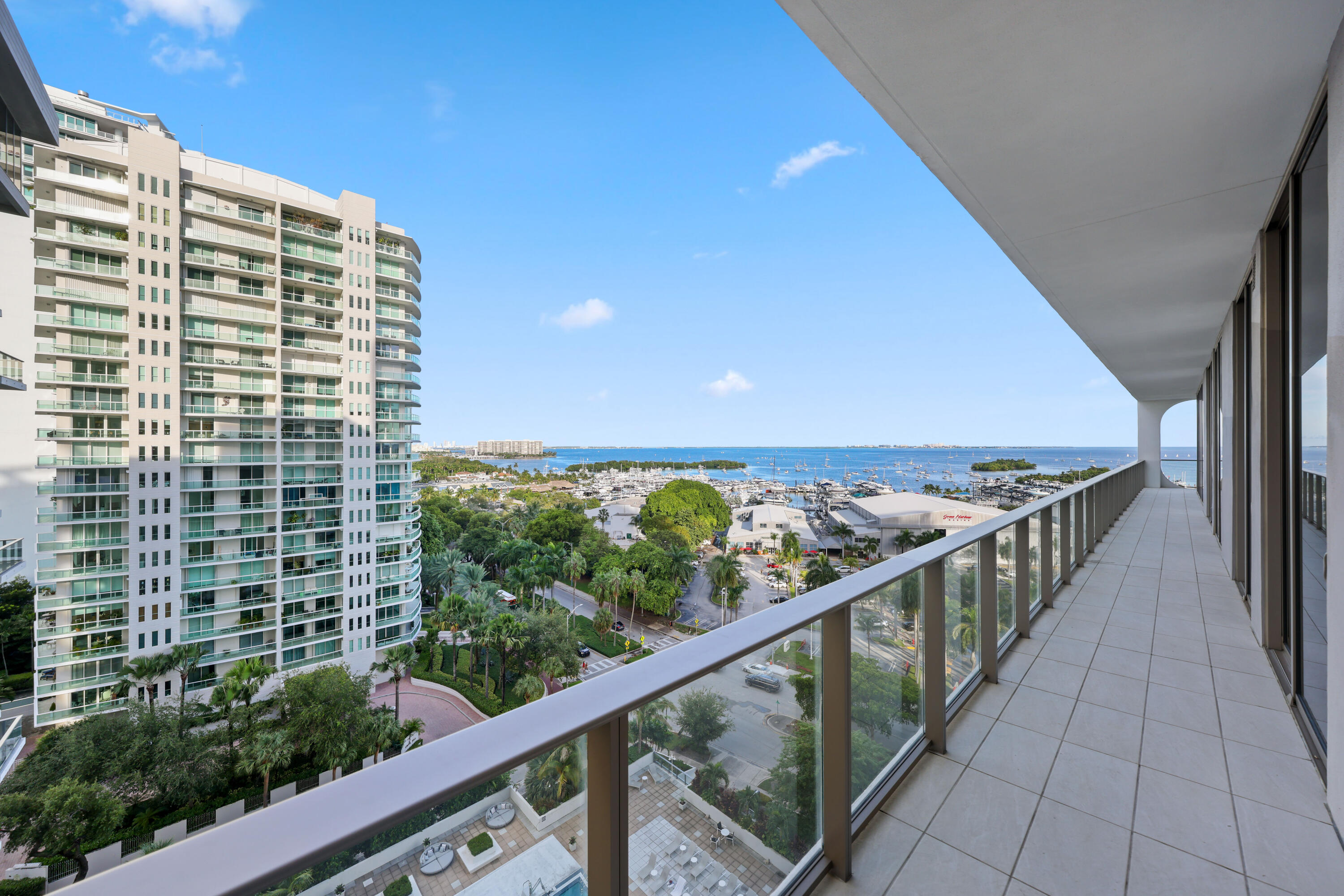 2655 S Bayshore Drive 902