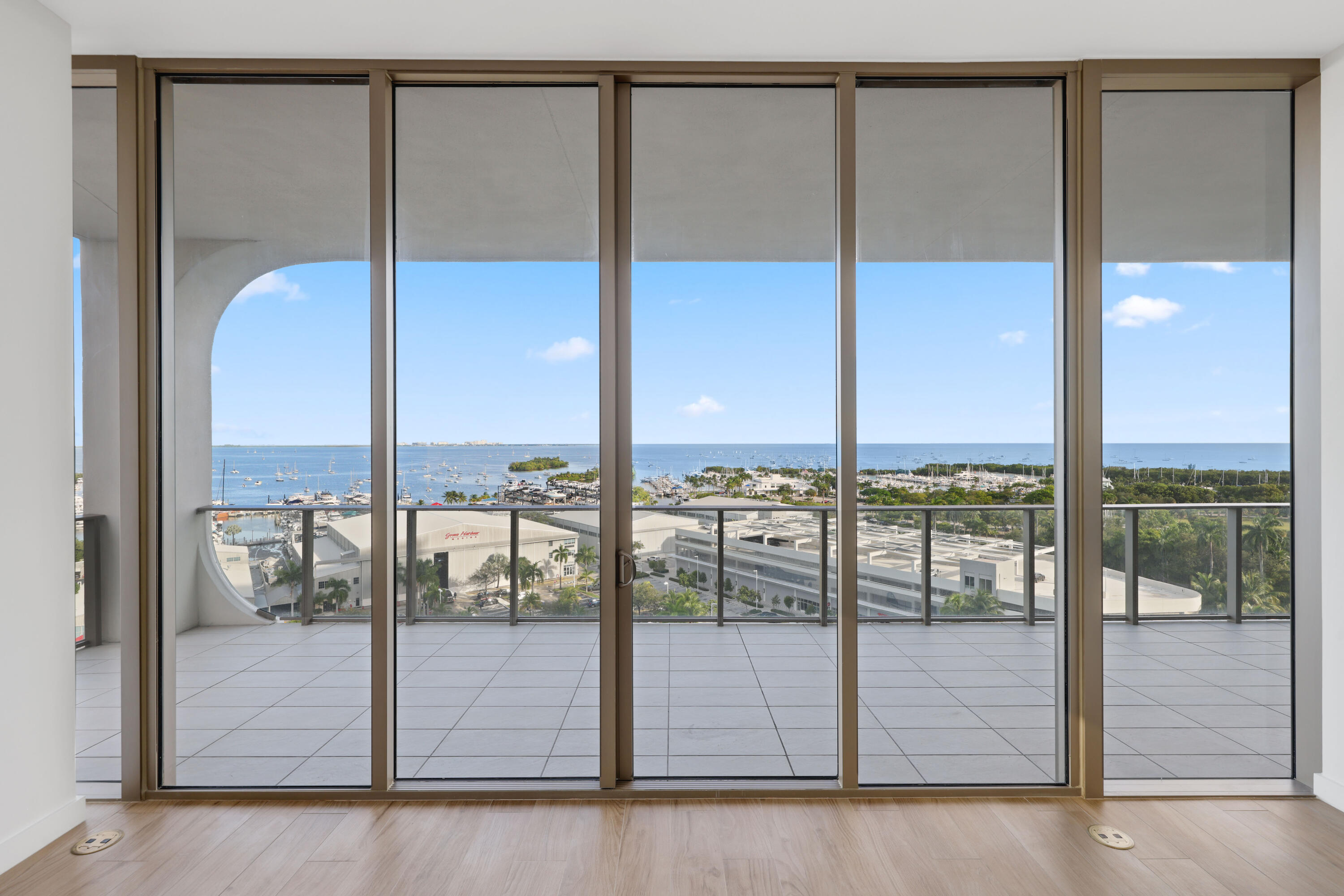 2655 S Bayshore Drive 902