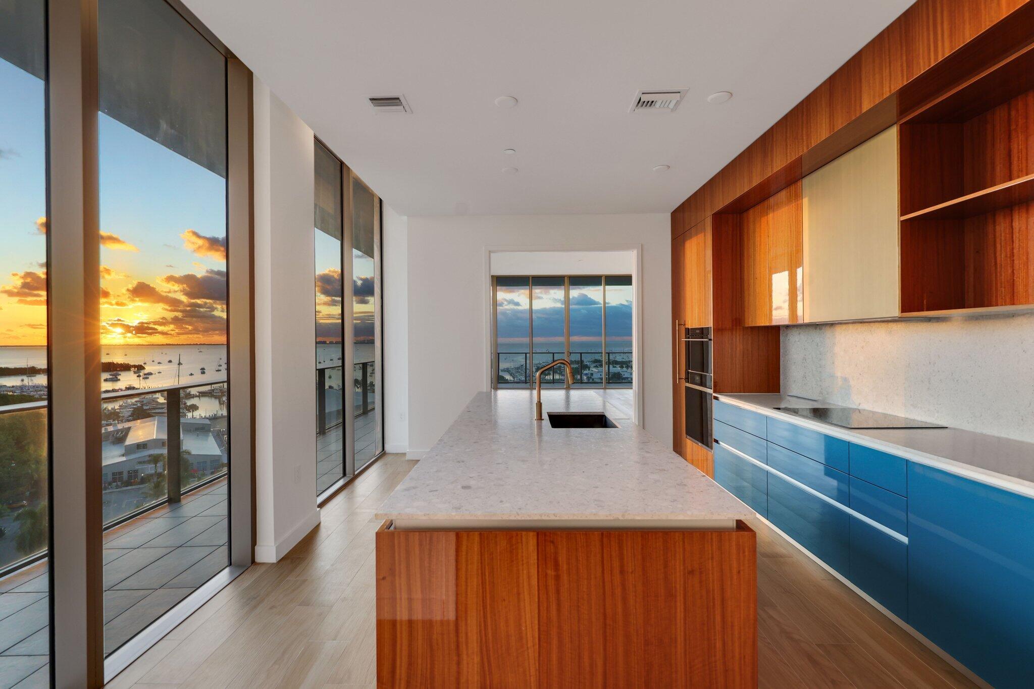 2655 S Bayshore Drive 902