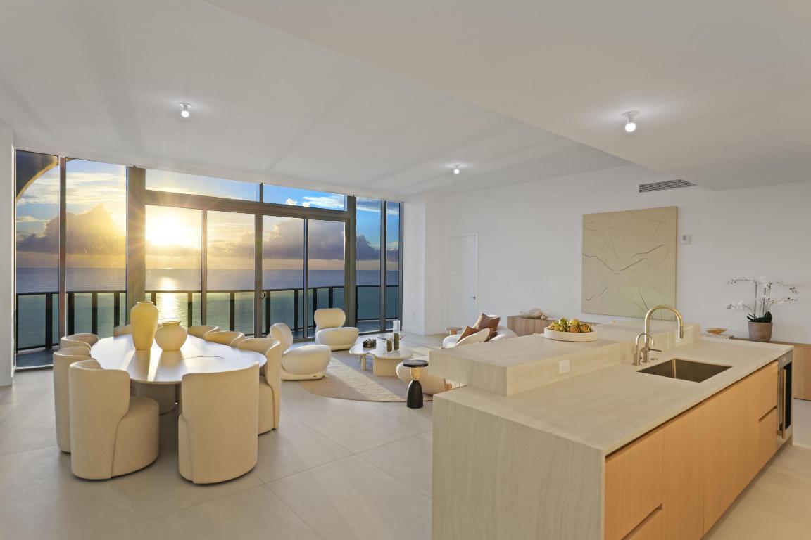 900 N Ocean Boulevard Uph03