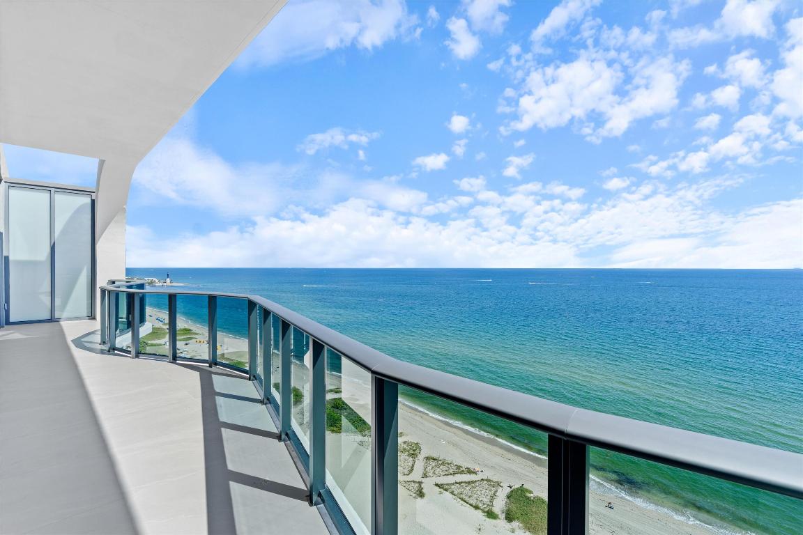 900 N Ocean Boulevard Uph03