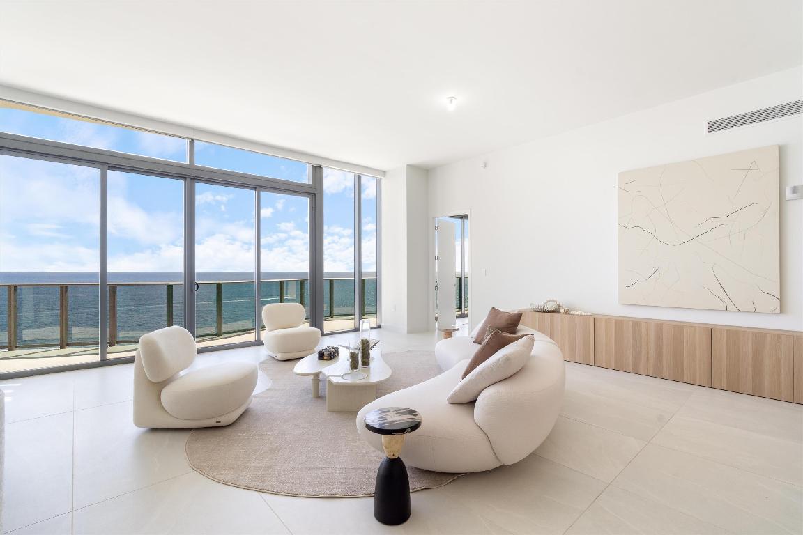 900 N Ocean Boulevard Uph03