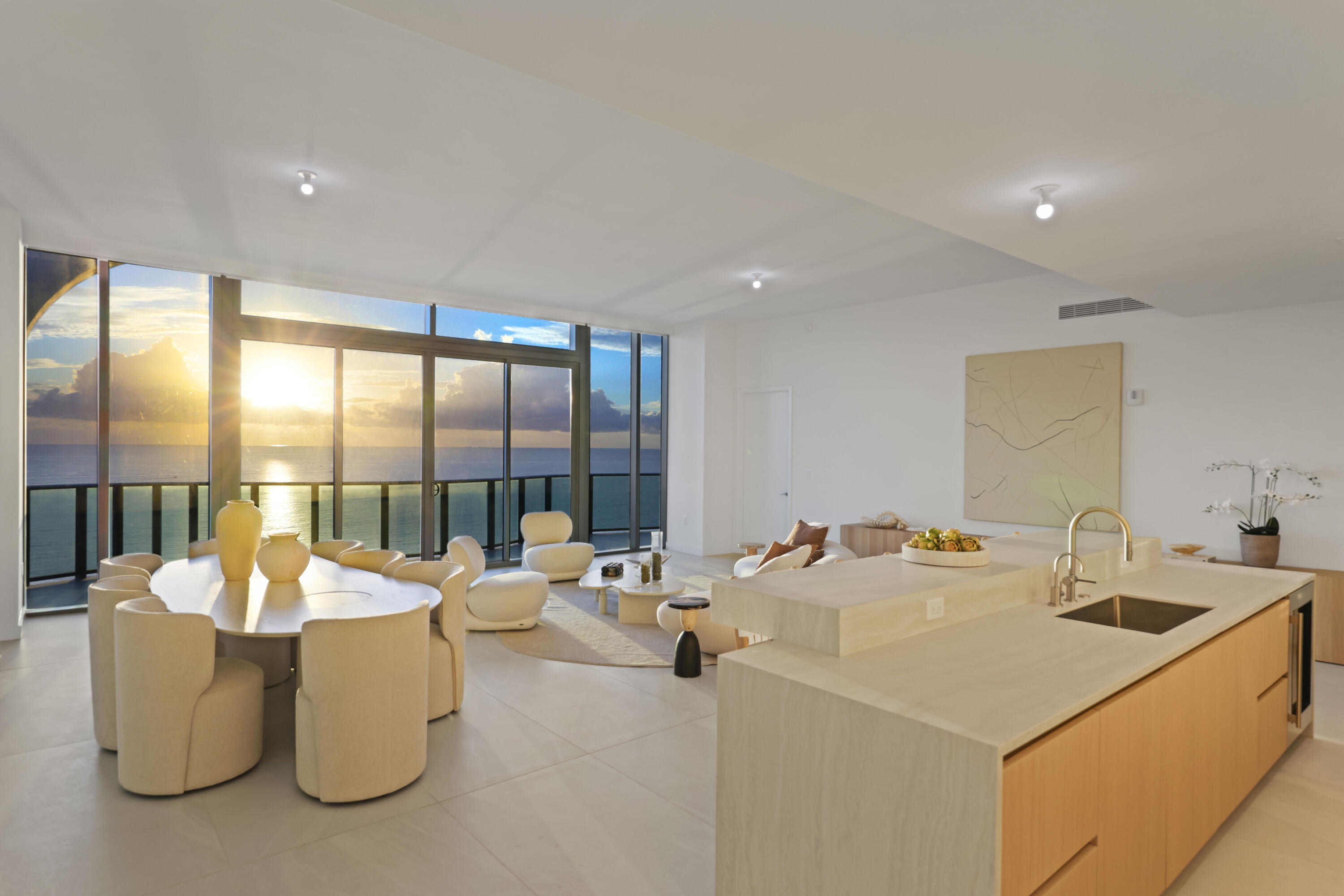 900 N Ocean Boulevard Uph03