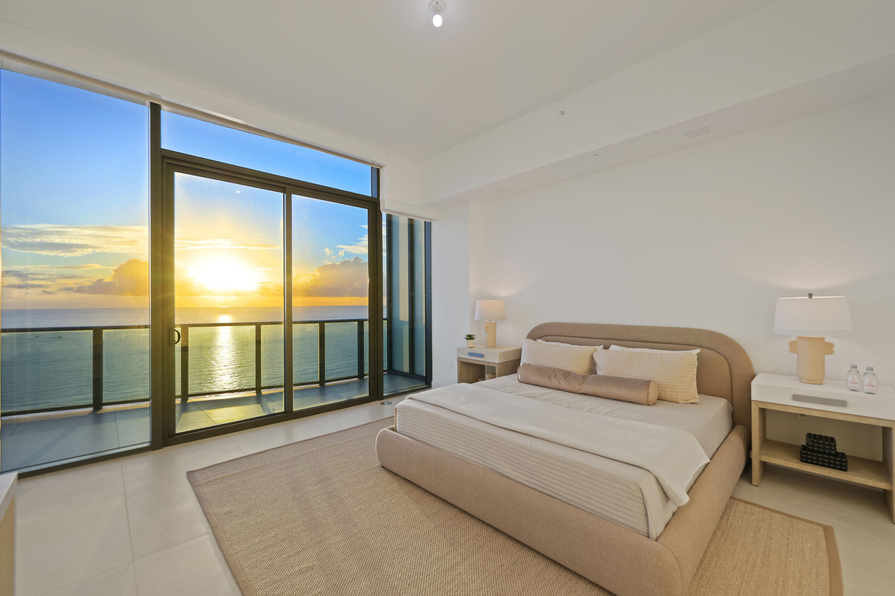 900 N Ocean Boulevard Uph03