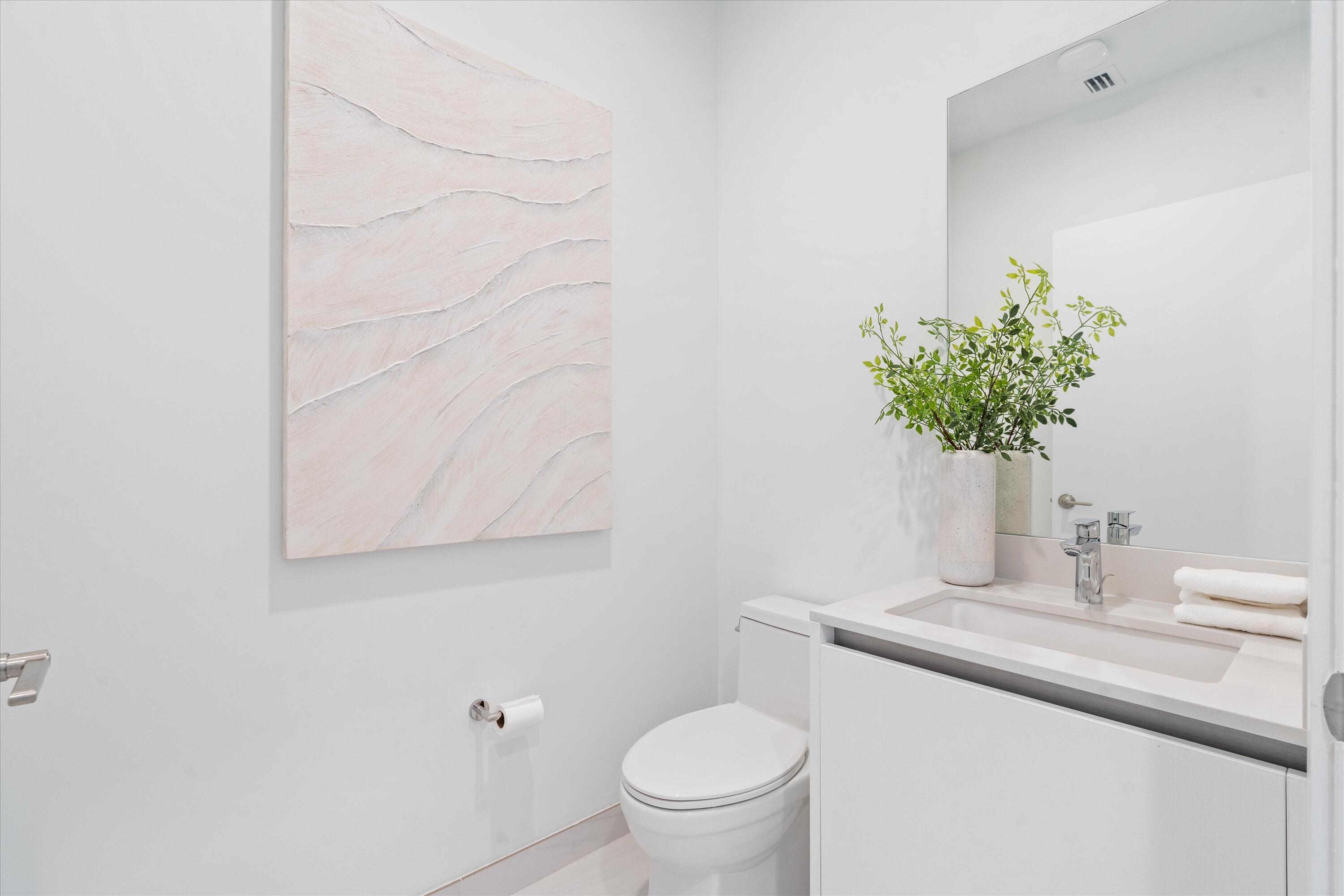 900 N Ocean Boulevard Uph03