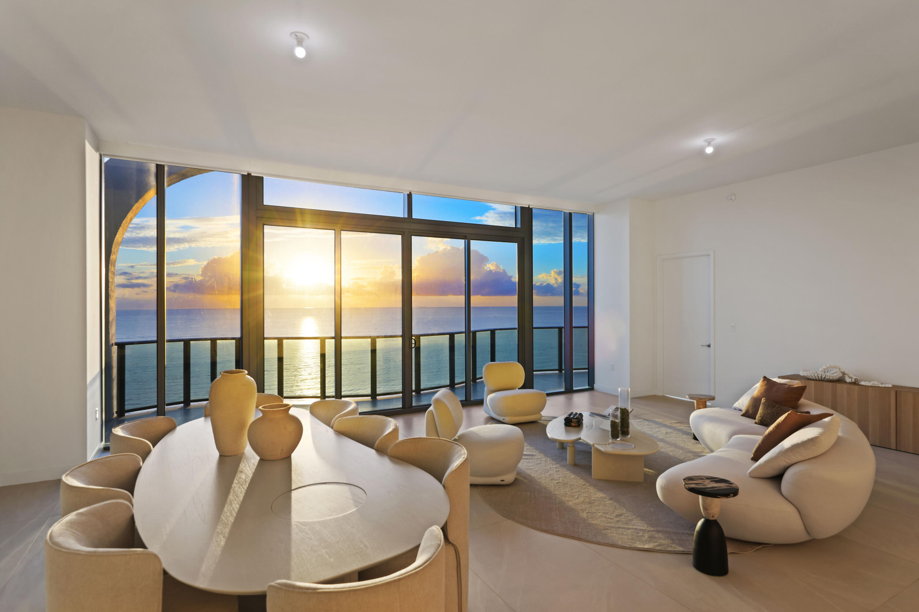 900 N Ocean Boulevard Uph03