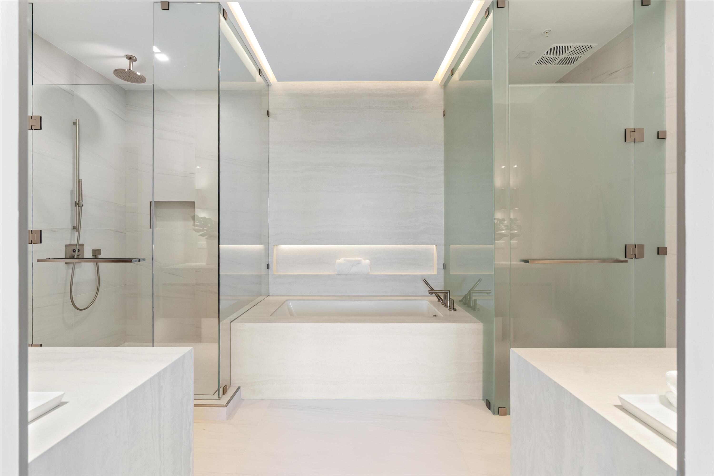 900 N Ocean Boulevard Uph03