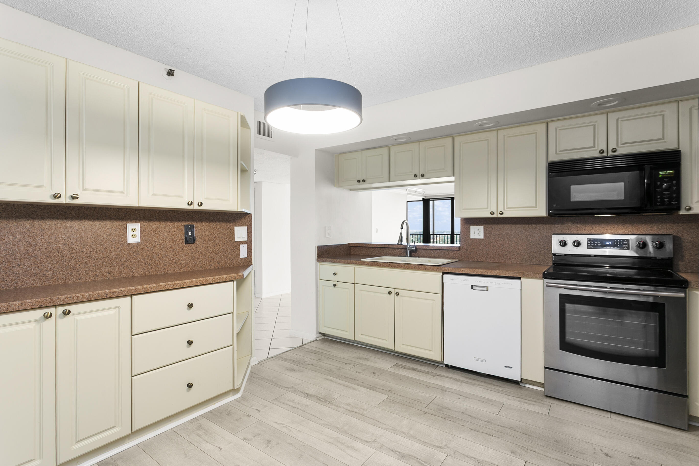 3420 S Ocean Boulevard 15u