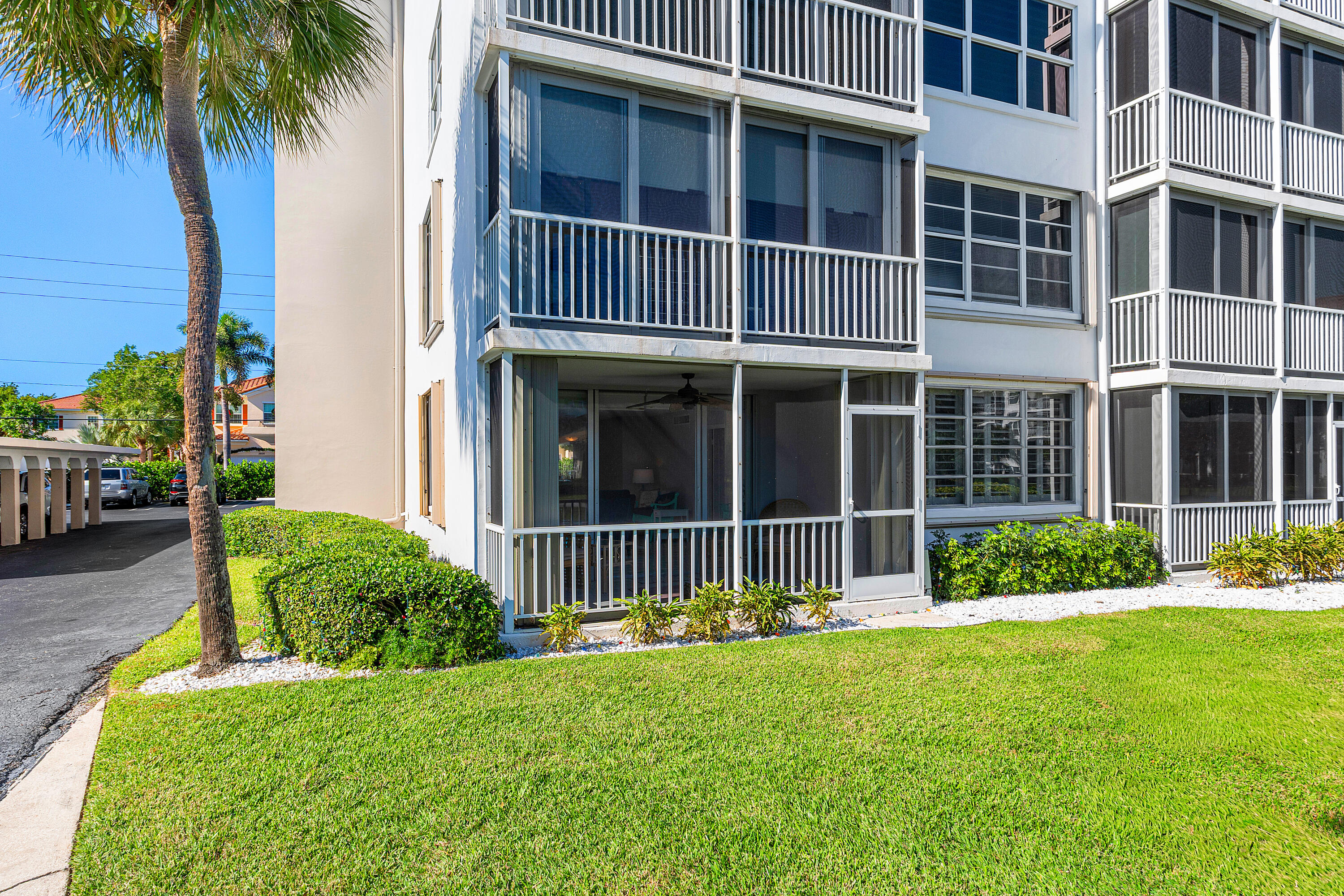 2525 Florida Boulevard 133
